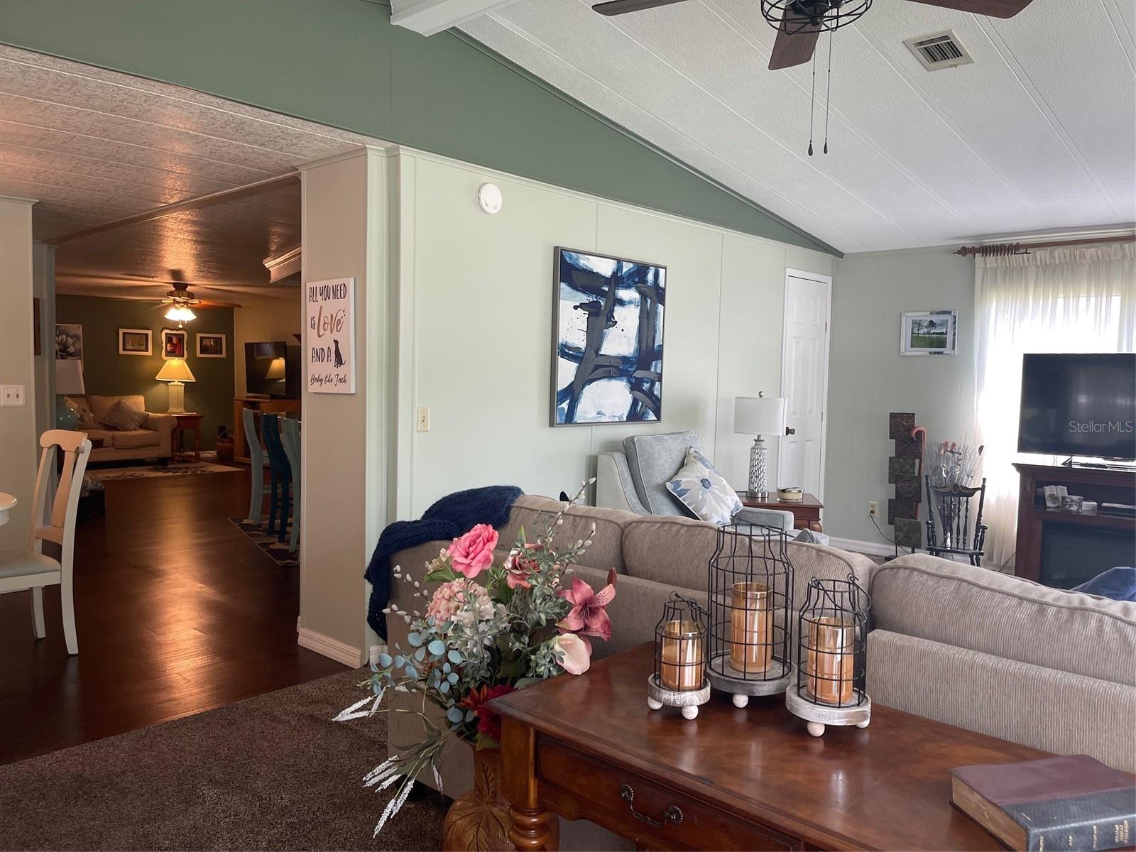 701 ROBIN LANE, WILDWOOD, FL, 34785