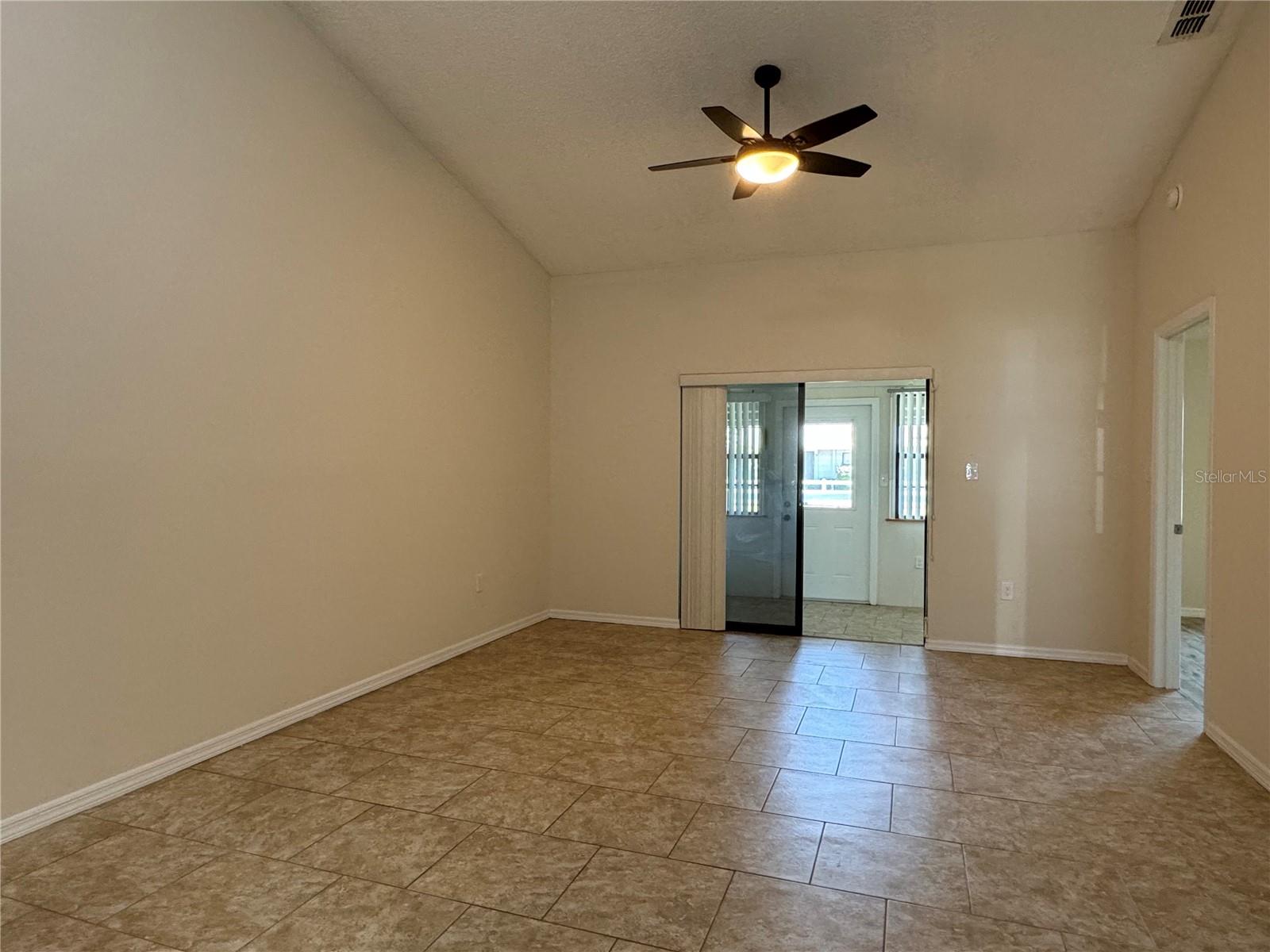 6381 EGRET DR #28, LAKELAND, FL, 33809
