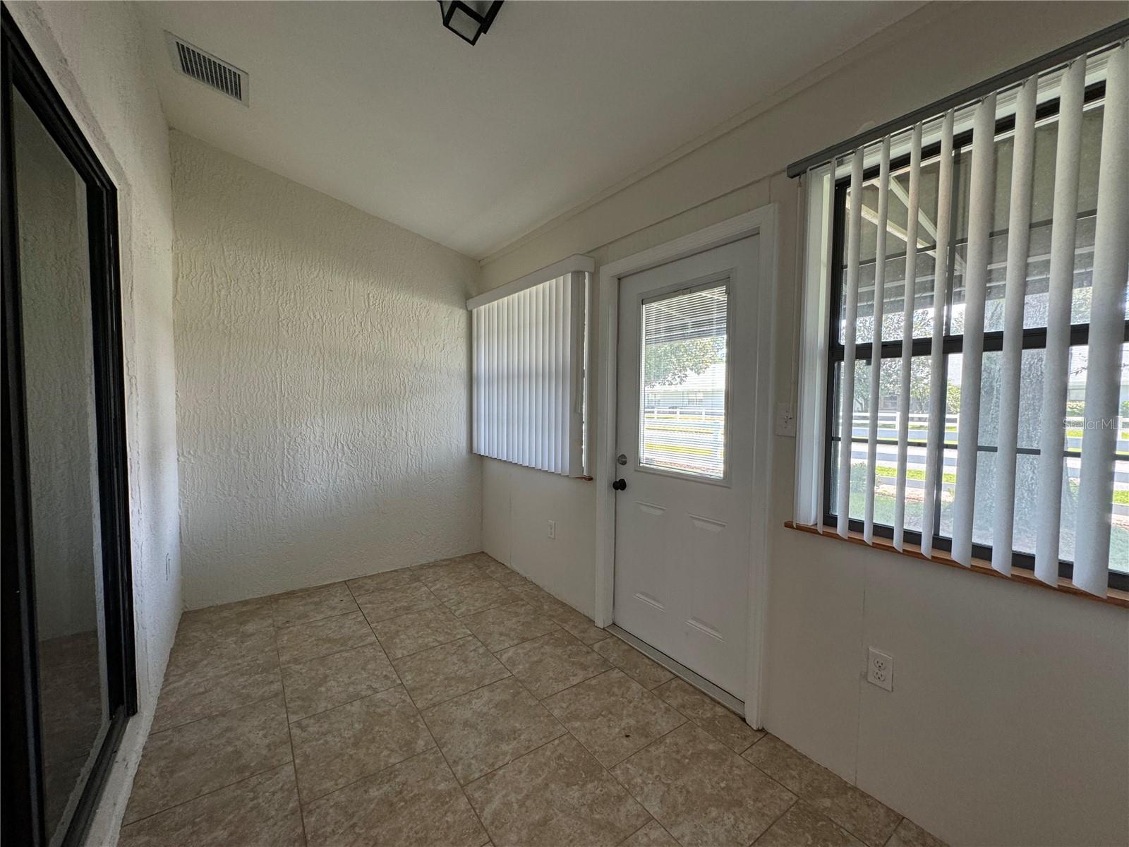 6381 EGRET DR #28, LAKELAND, FL, 33809