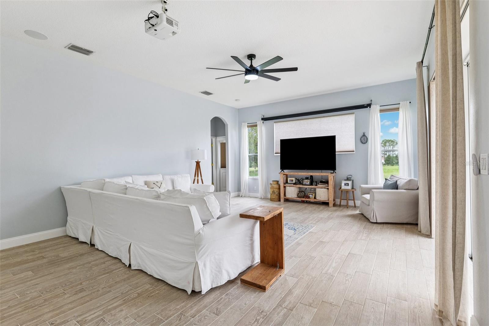 13049 THOROUGHBRED DR, DADE CITY, FL, 33525