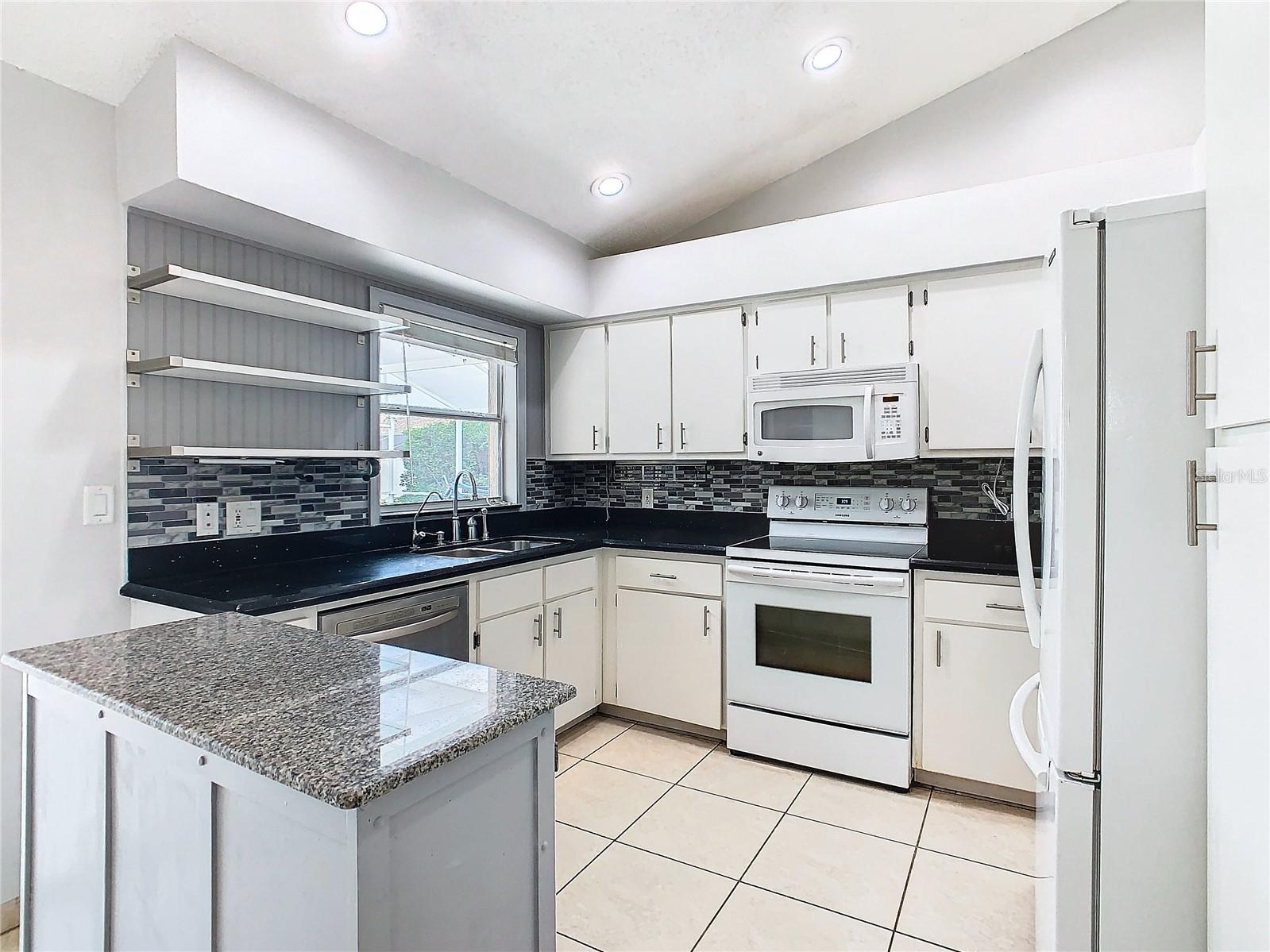 5634 LOMA VISTA CT, DAVENPORT, FL, 33896