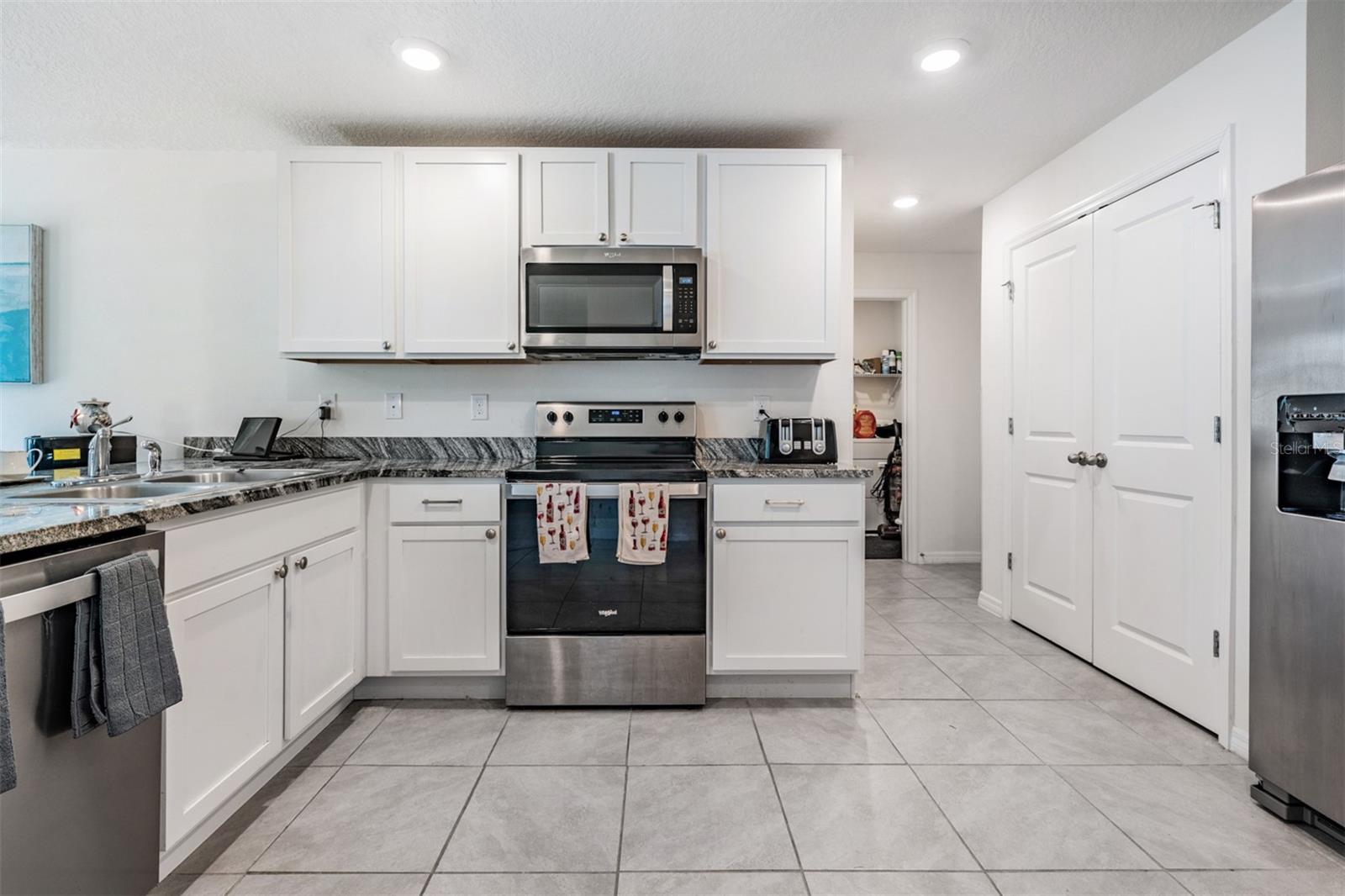 7864 BROAD POINTE DR, ZEPHYRHILLS, FL, 33540