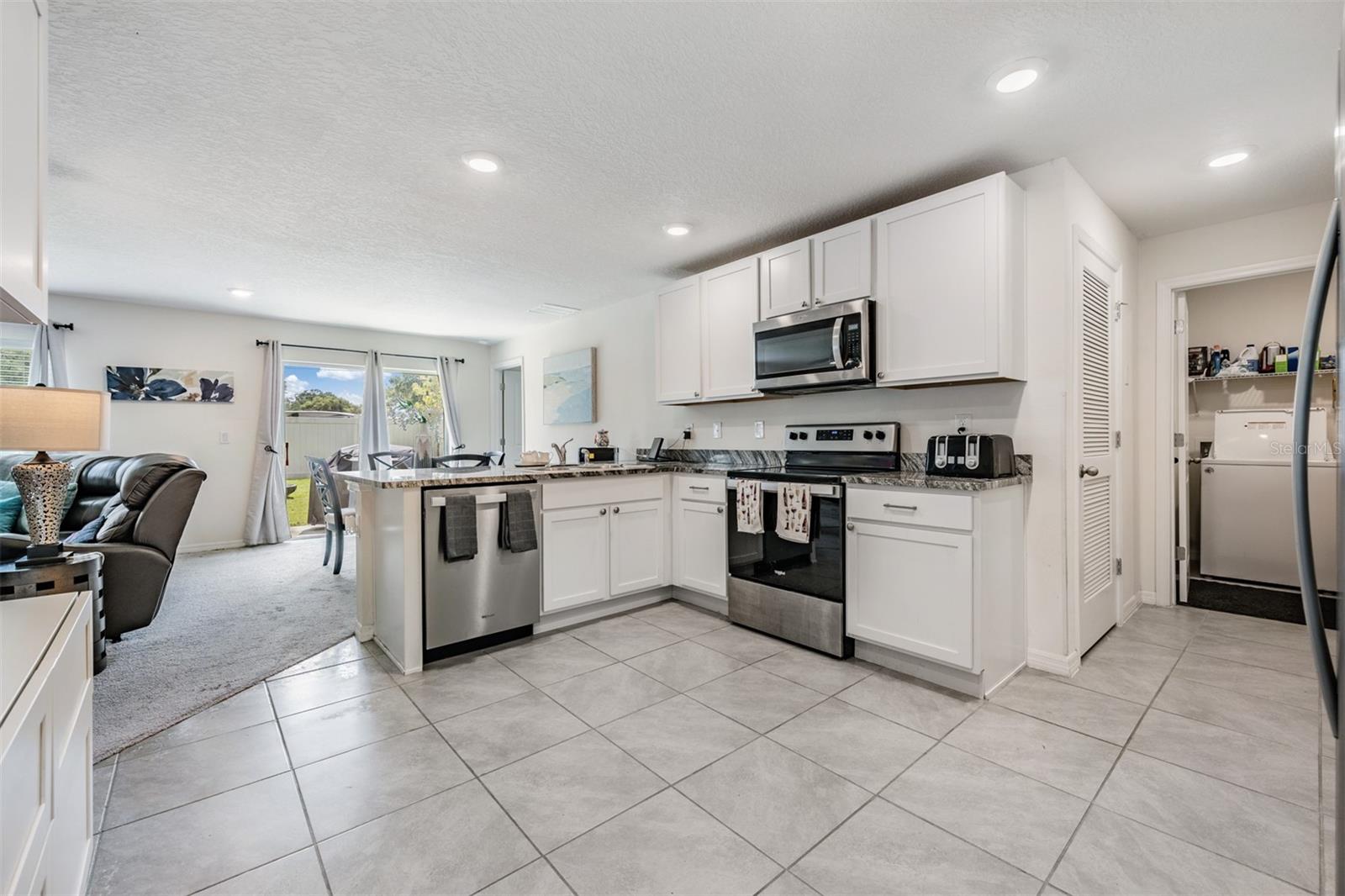 7864 BROAD POINTE DR, ZEPHYRHILLS, FL, 33540