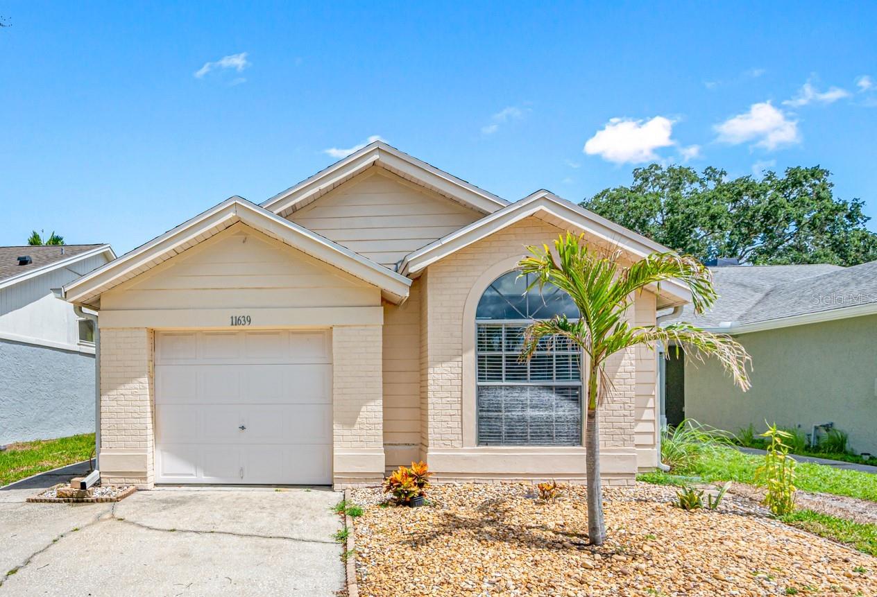11639 SUNSHINE POND RD, TAMPA, FL, 33635