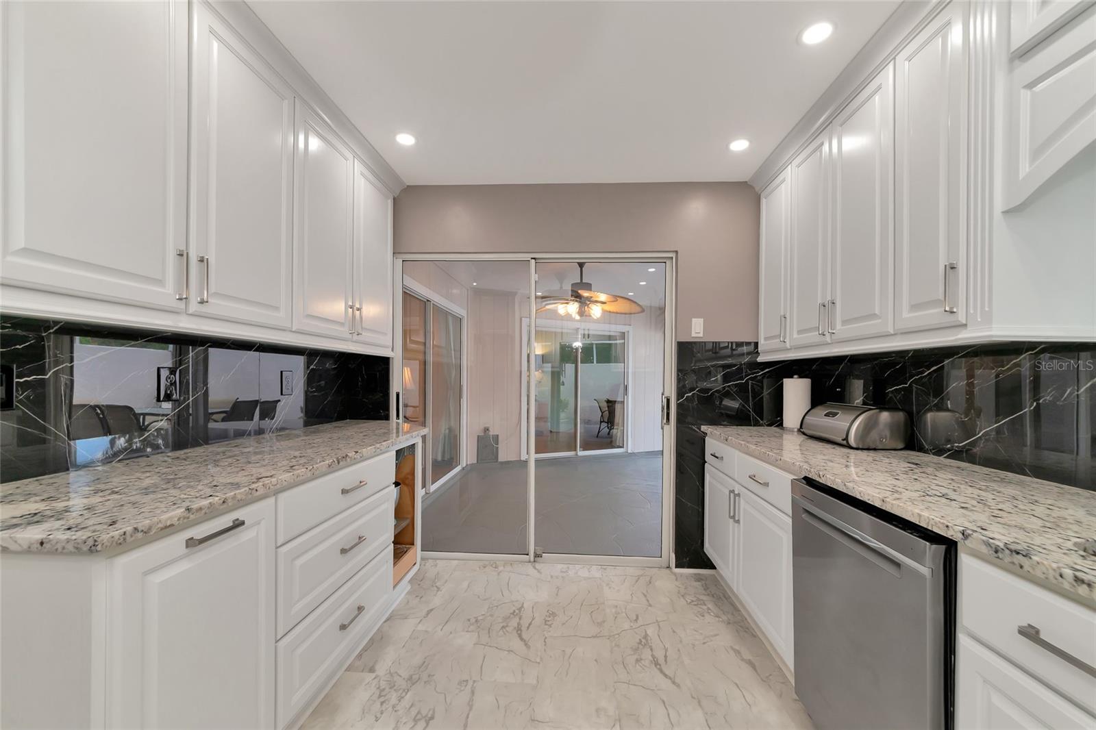 5333 KELLY DR #6, SARASOTA, FL, 34233