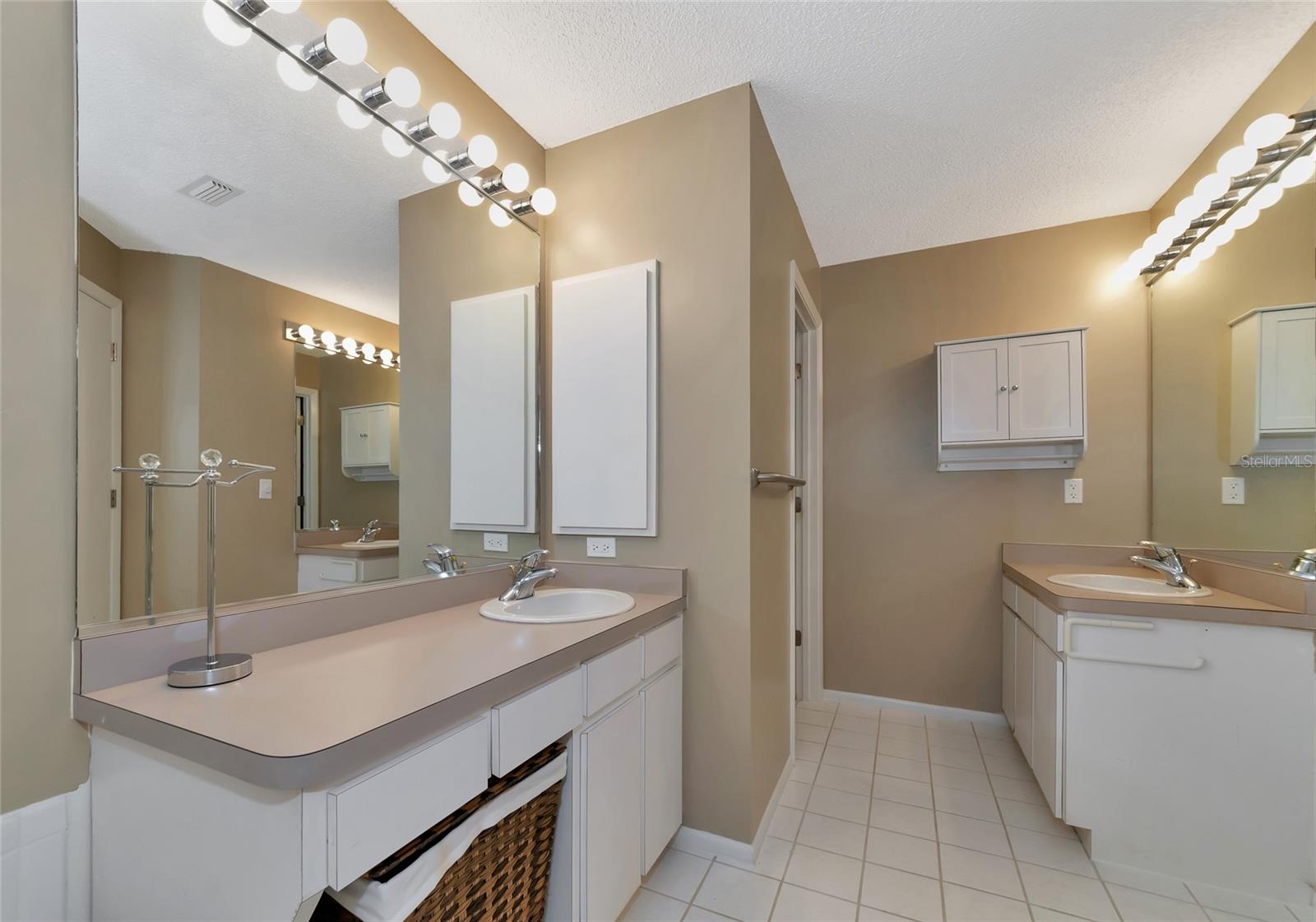 5333 KELLY DR #6, SARASOTA, FL, 34233