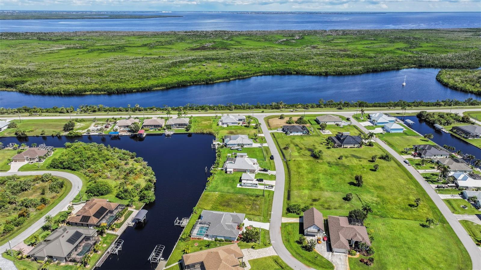 15418 ALCOVE CIR, PORT CHARLOTTE, FL, 33981