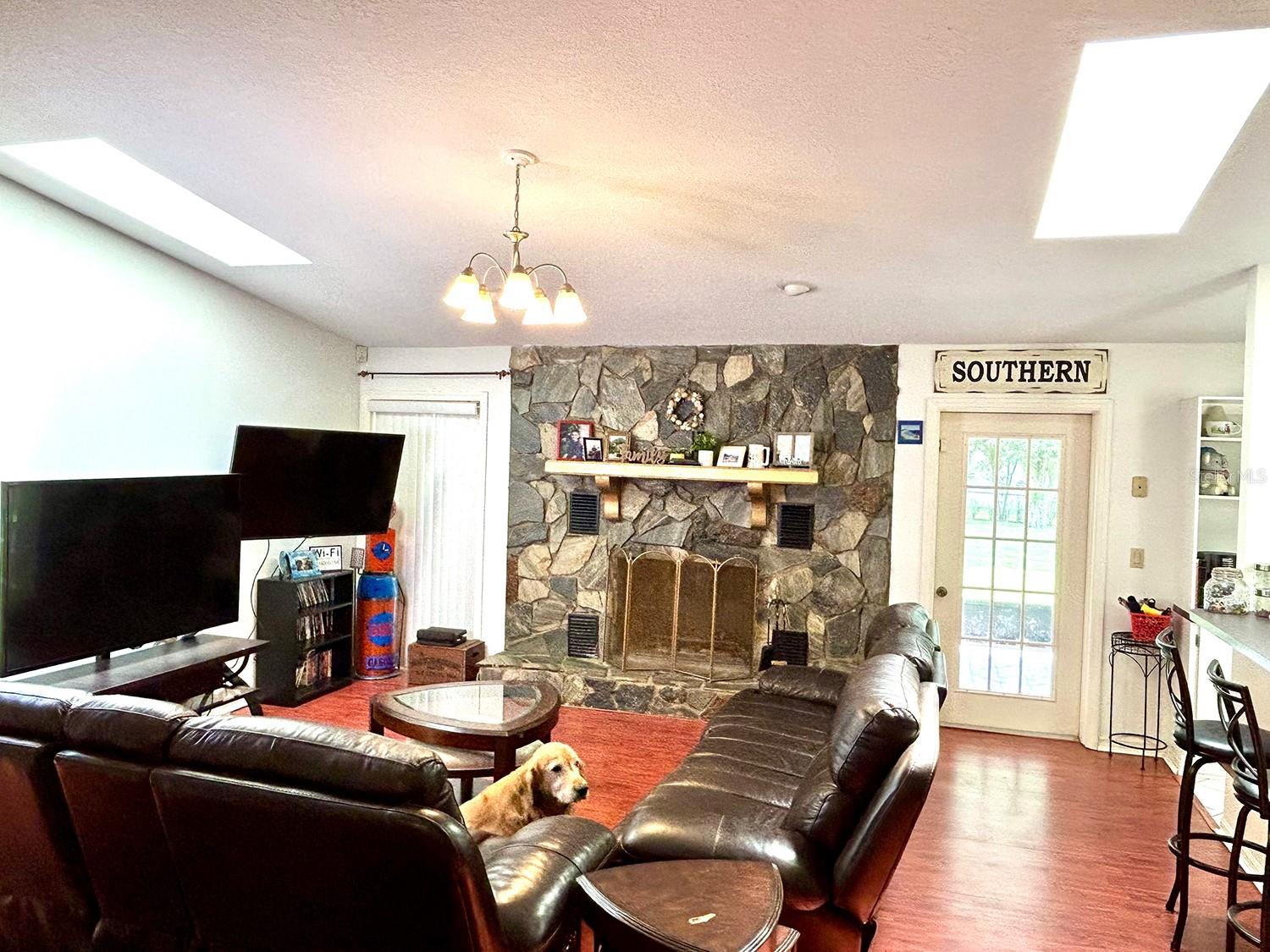 18550 LAKE EMMA DR, GROVELAND, FL, 34736