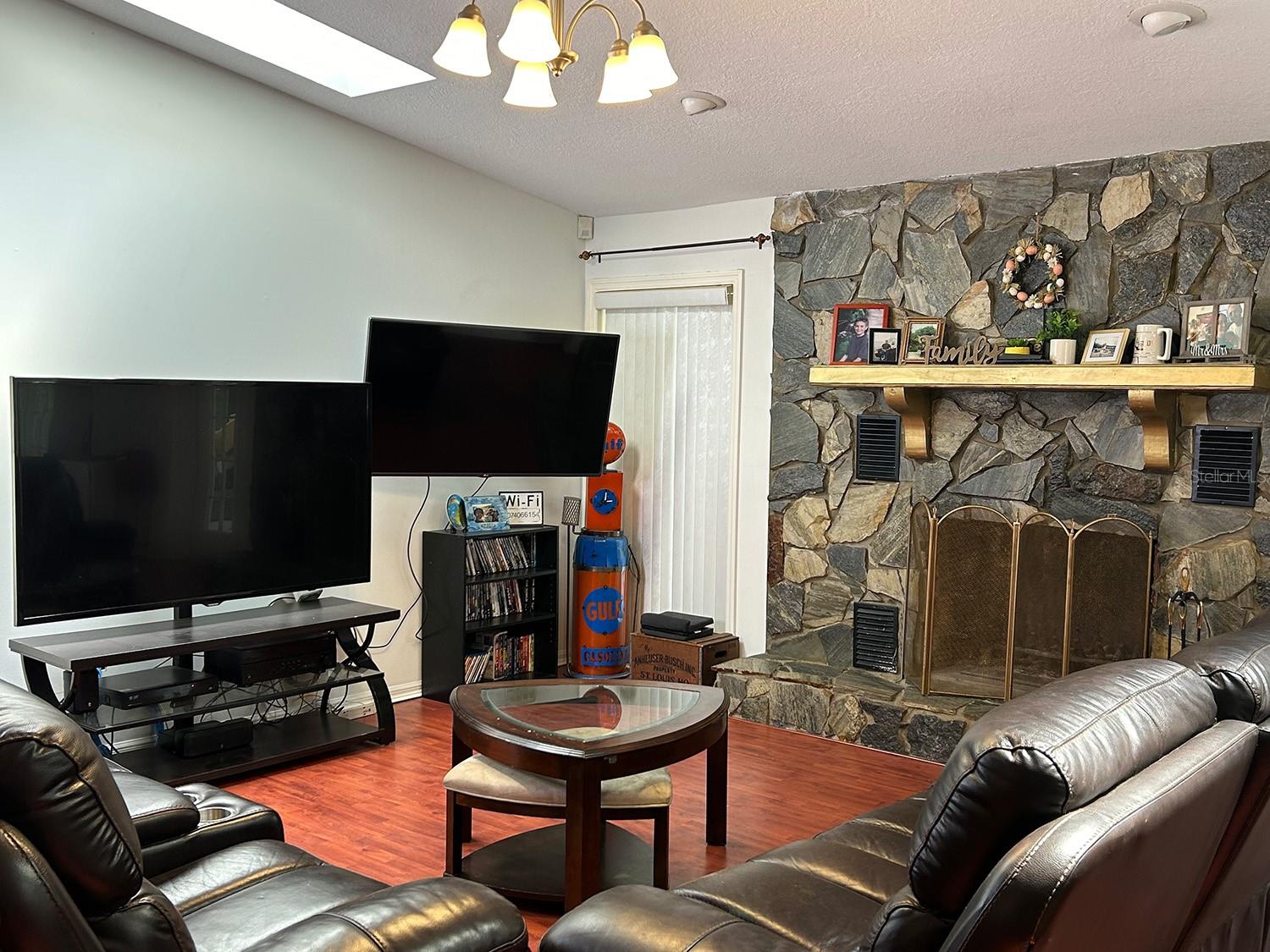 18550 LAKE EMMA DR, GROVELAND, FL, 34736