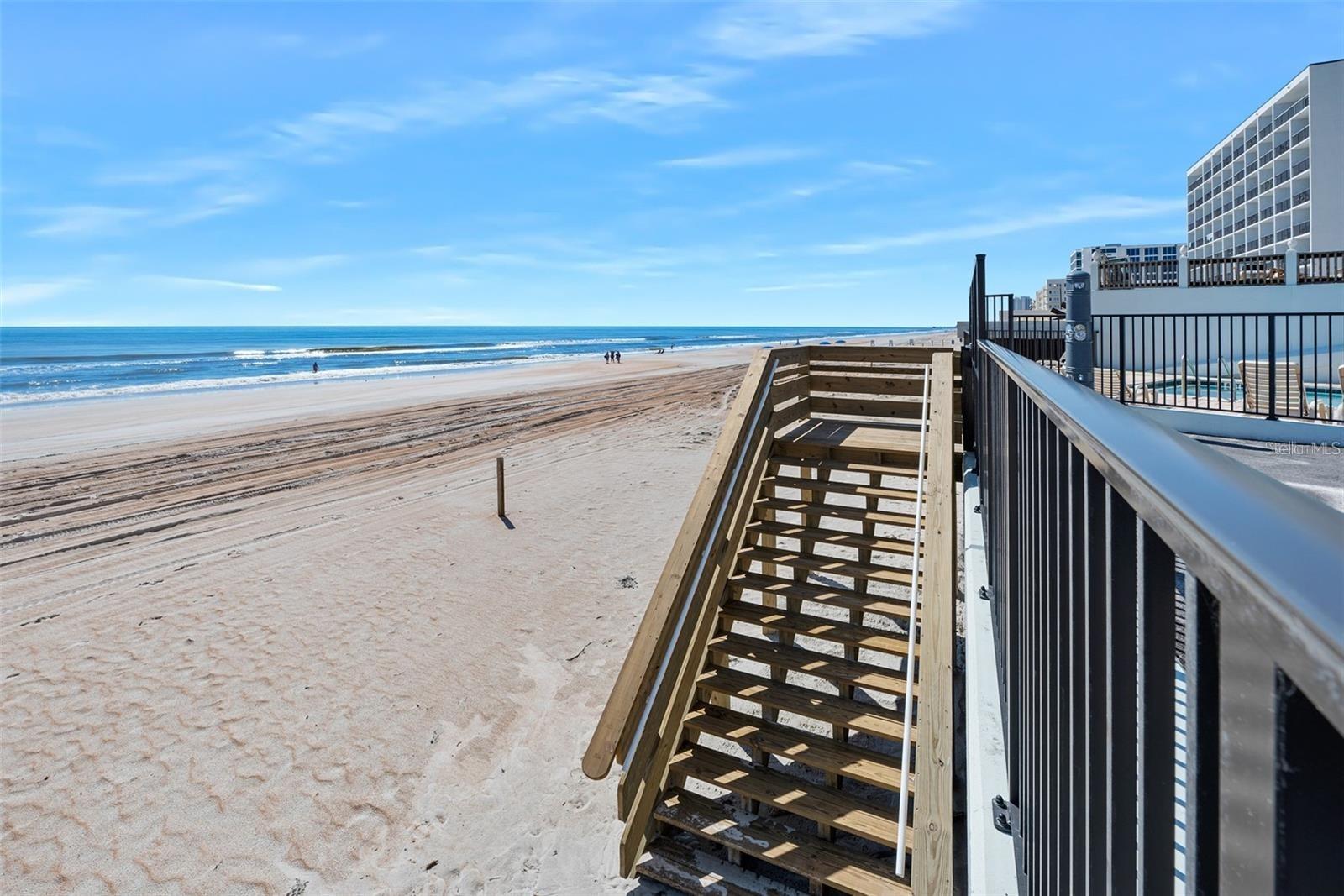 1404 N ATLANTIC AVE #4, DAYTONA BEACH, FL, 32118