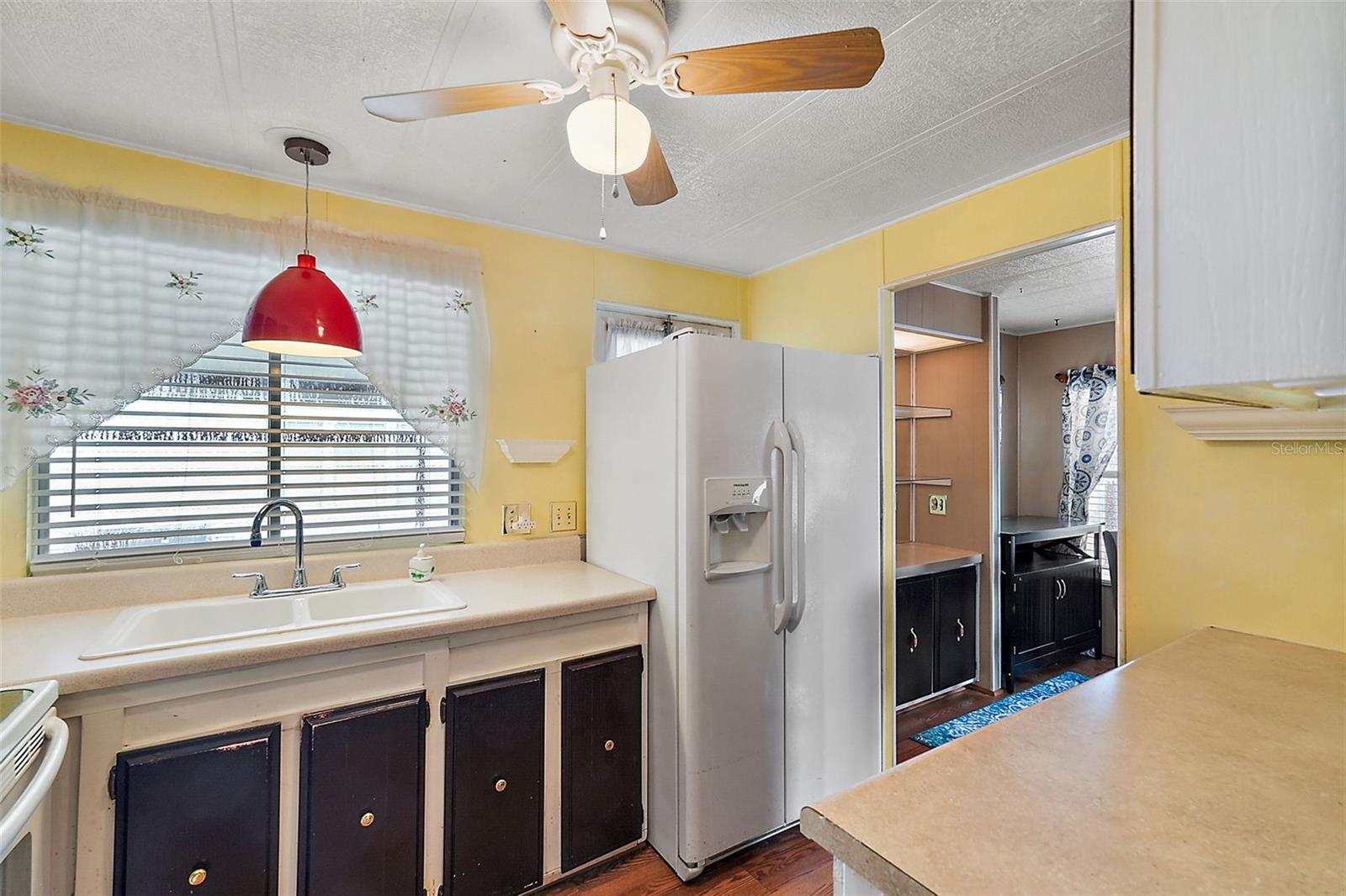 212 PARADISE S, LEESBURG, FL, 34788