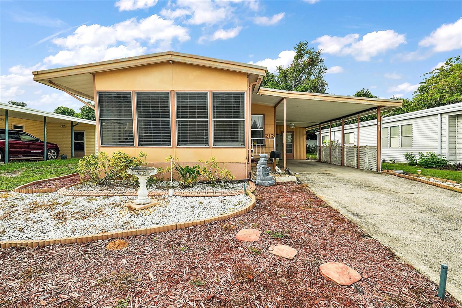 212 PARADISE S, LEESBURG, FL, 34788