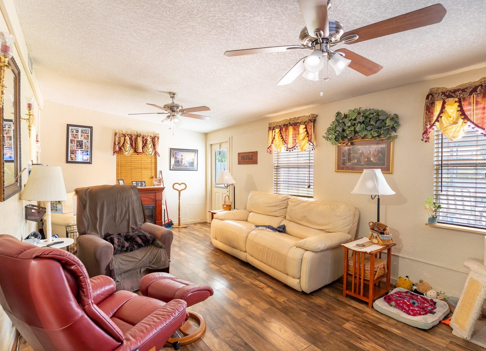 122 BISHOP ST, AUBURNDALE, FL, 33823