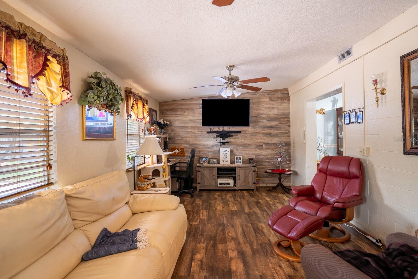122 BISHOP ST, AUBURNDALE, FL, 33823