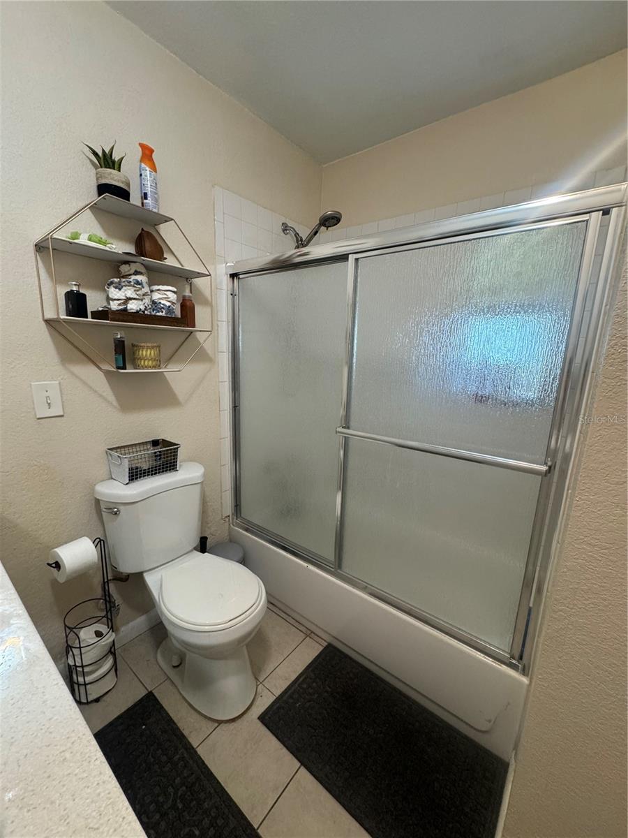 T3549558