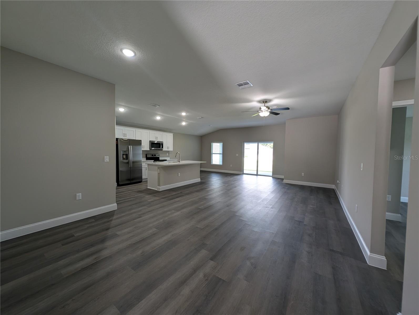 1209 VANDERWAY LN, LADY LAKE, FL, 32159