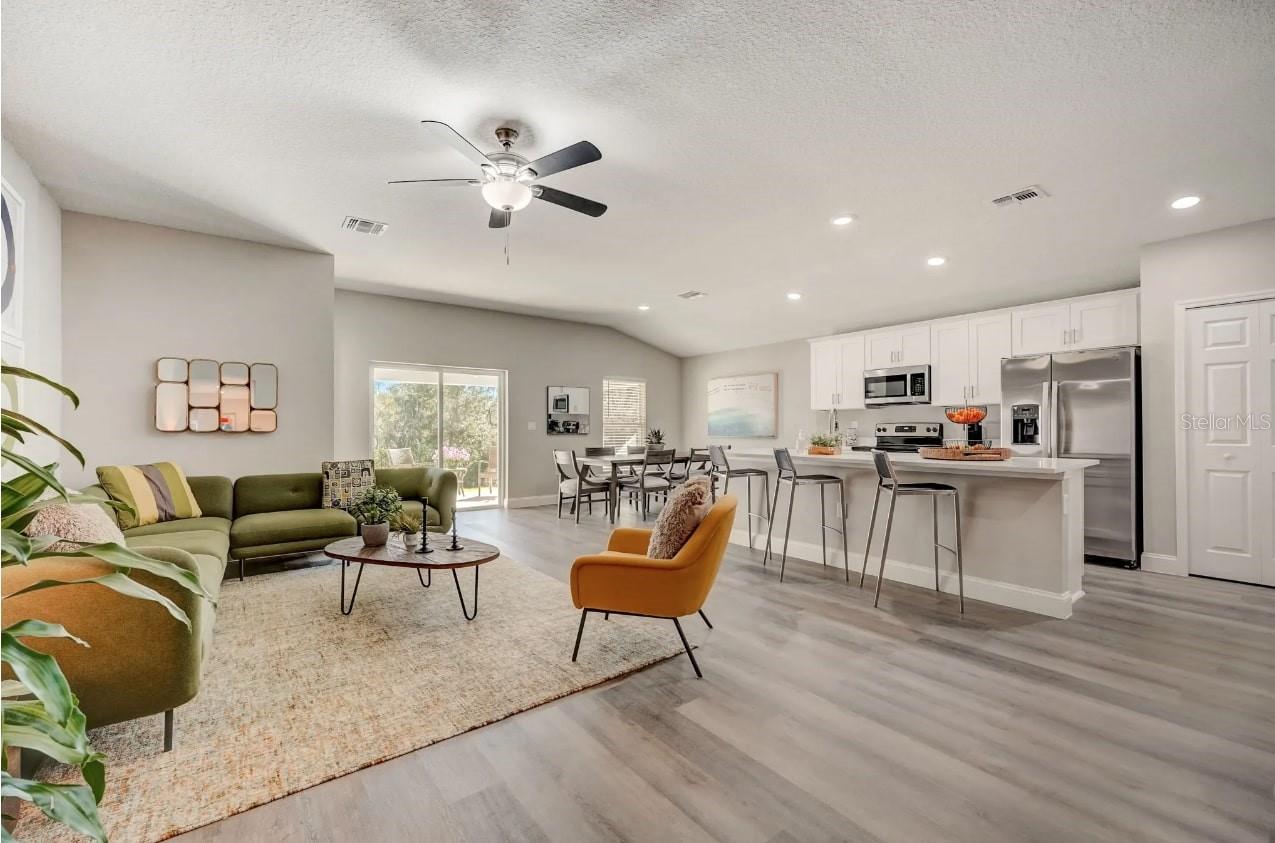 1209 VANDERWAY LN, LADY LAKE, FL, 32159