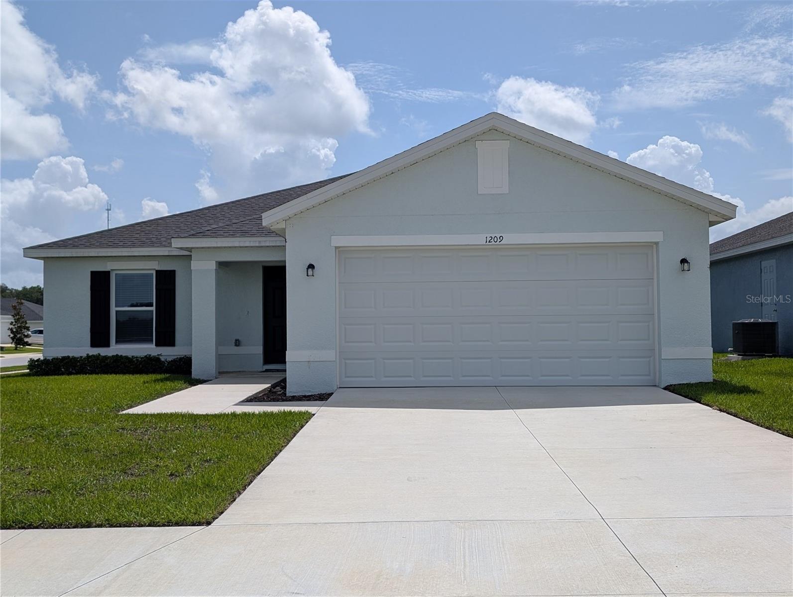 1209 VANDERWAY LN, LADY LAKE, FL, 32159
