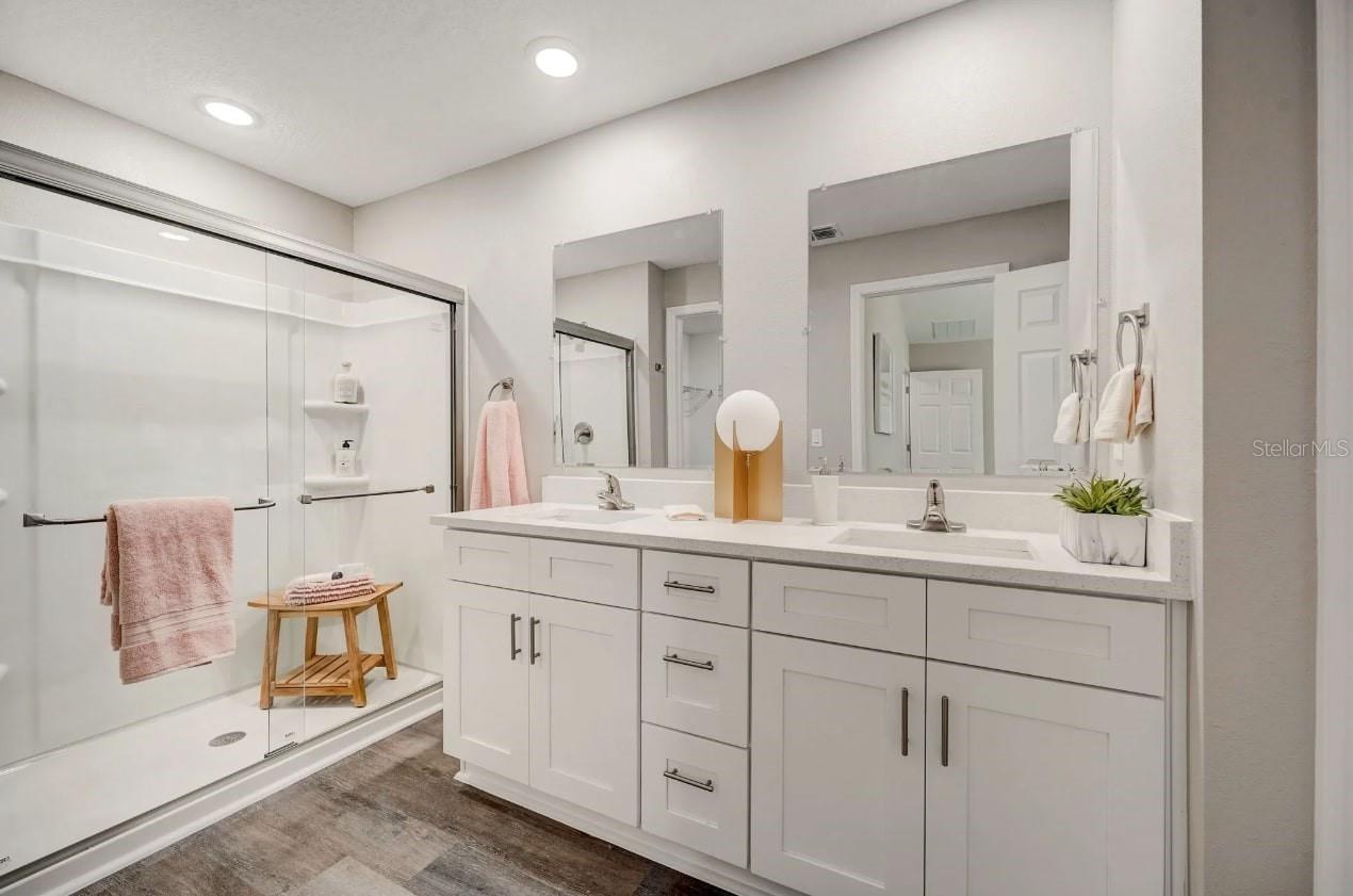 1209 VANDERWAY LN, LADY LAKE, FL, 32159