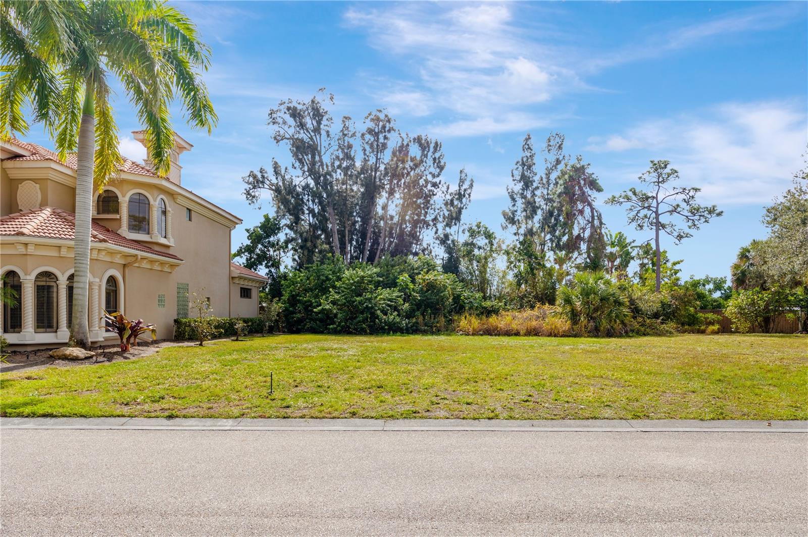 1750 ASSISI DR #6, SARASOTA, FL, 34231