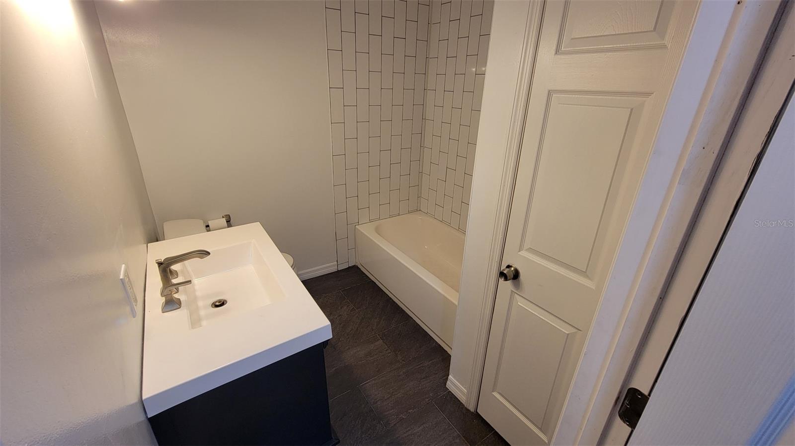 8013 N OLA AVE, TAMPA, FL, 33604