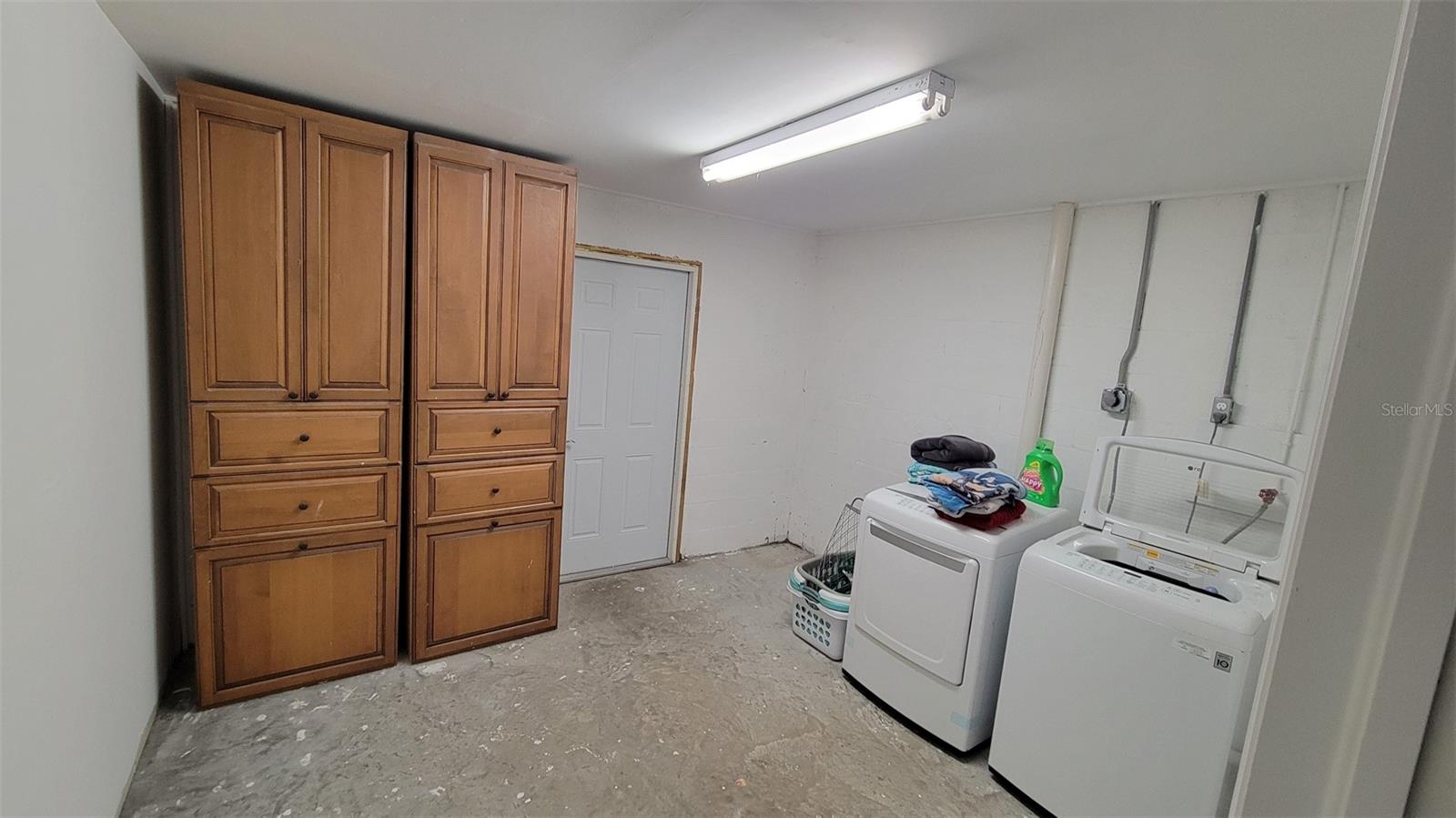 8013 N OLA AVE, TAMPA, FL, 33604