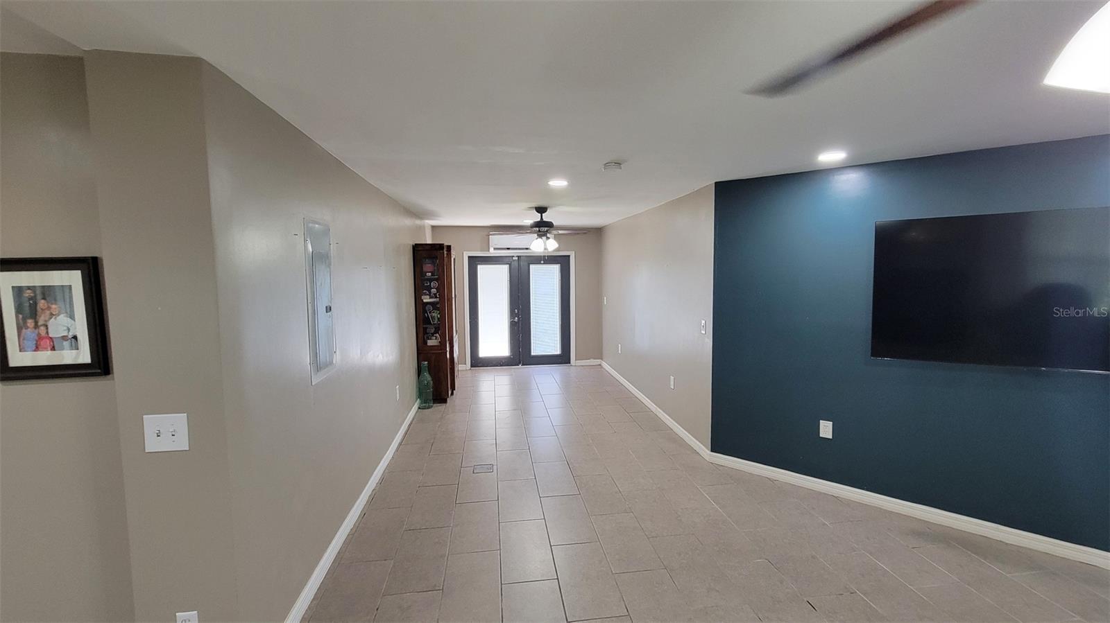 8013 N OLA AVE, TAMPA, FL, 33604