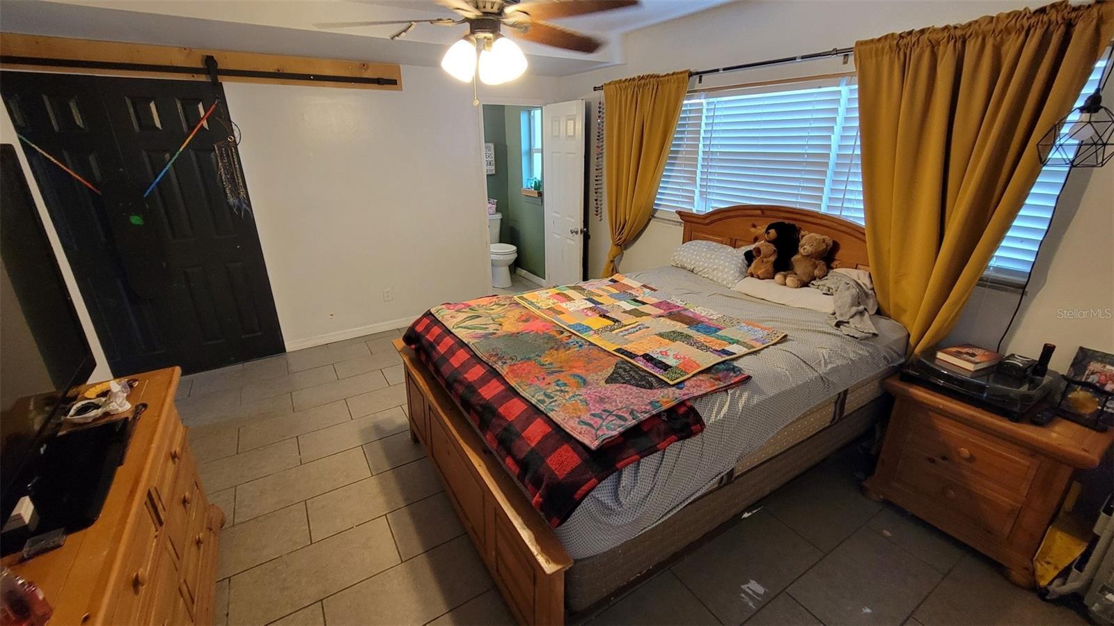 8013 N OLA AVE, TAMPA, FL, 33604