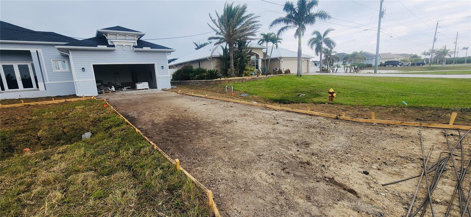 8601 CALUMET BLVD, PORT CHARLOTTE, FL, 33981