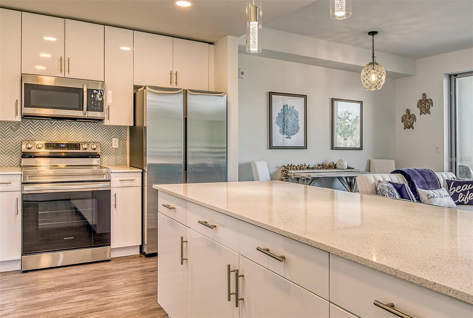 1709 N TAMIAMI TRL #221, SARASOTA, FL, 34234
