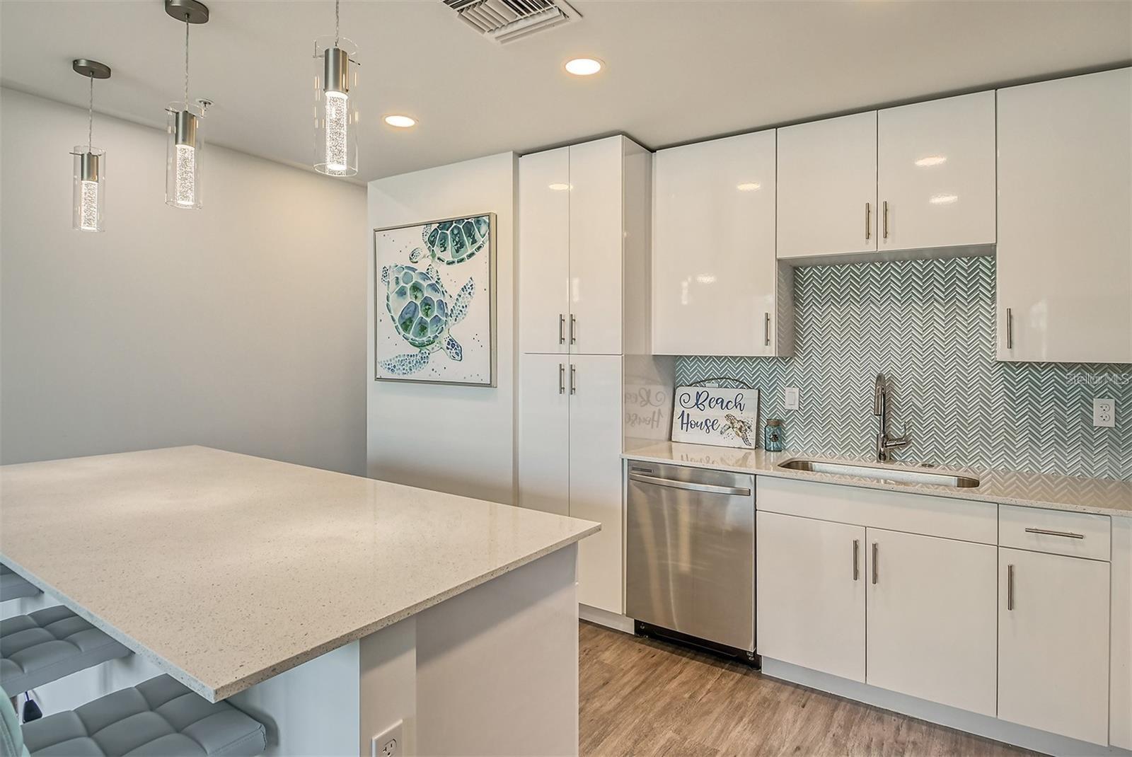 1709 N TAMIAMI TRL #221, SARASOTA, FL, 34234
