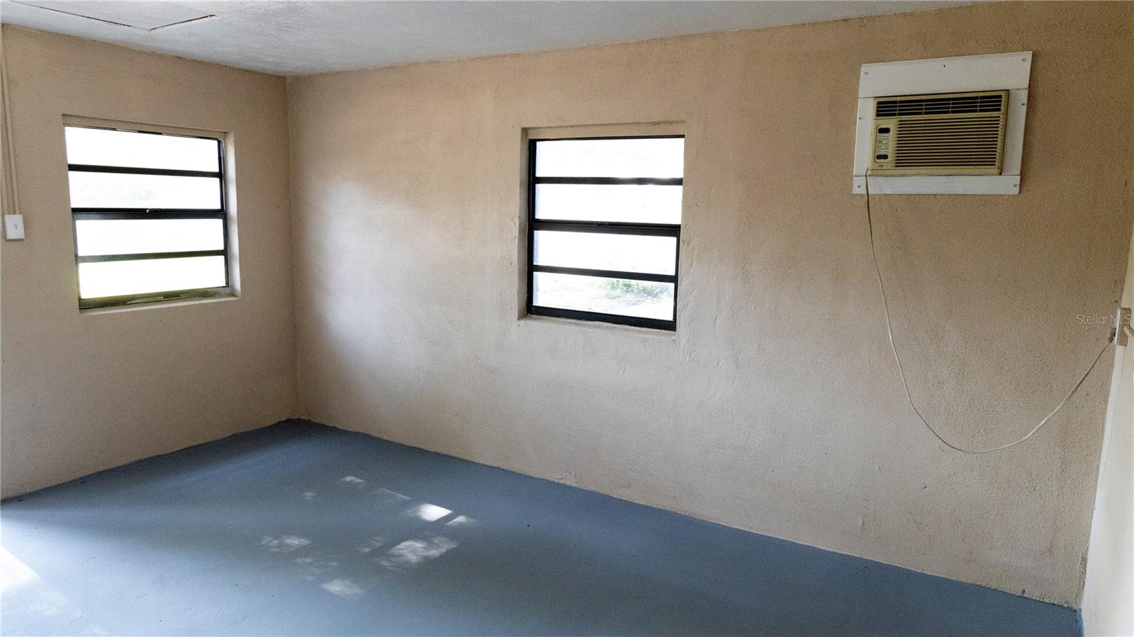 2413 STONEHILL AVE, VALRICO, FL, 33594