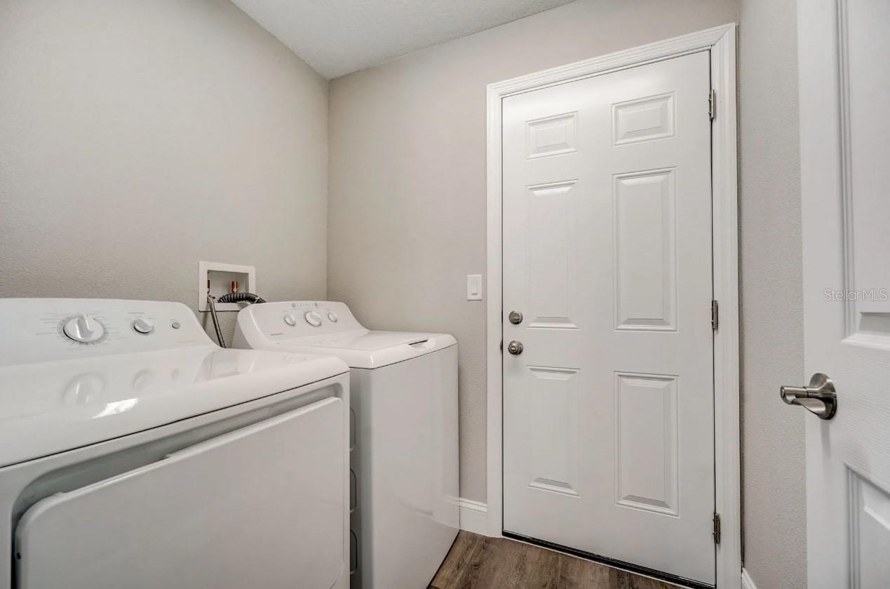 155 KROLL LN, LADY LAKE, FL, 32159