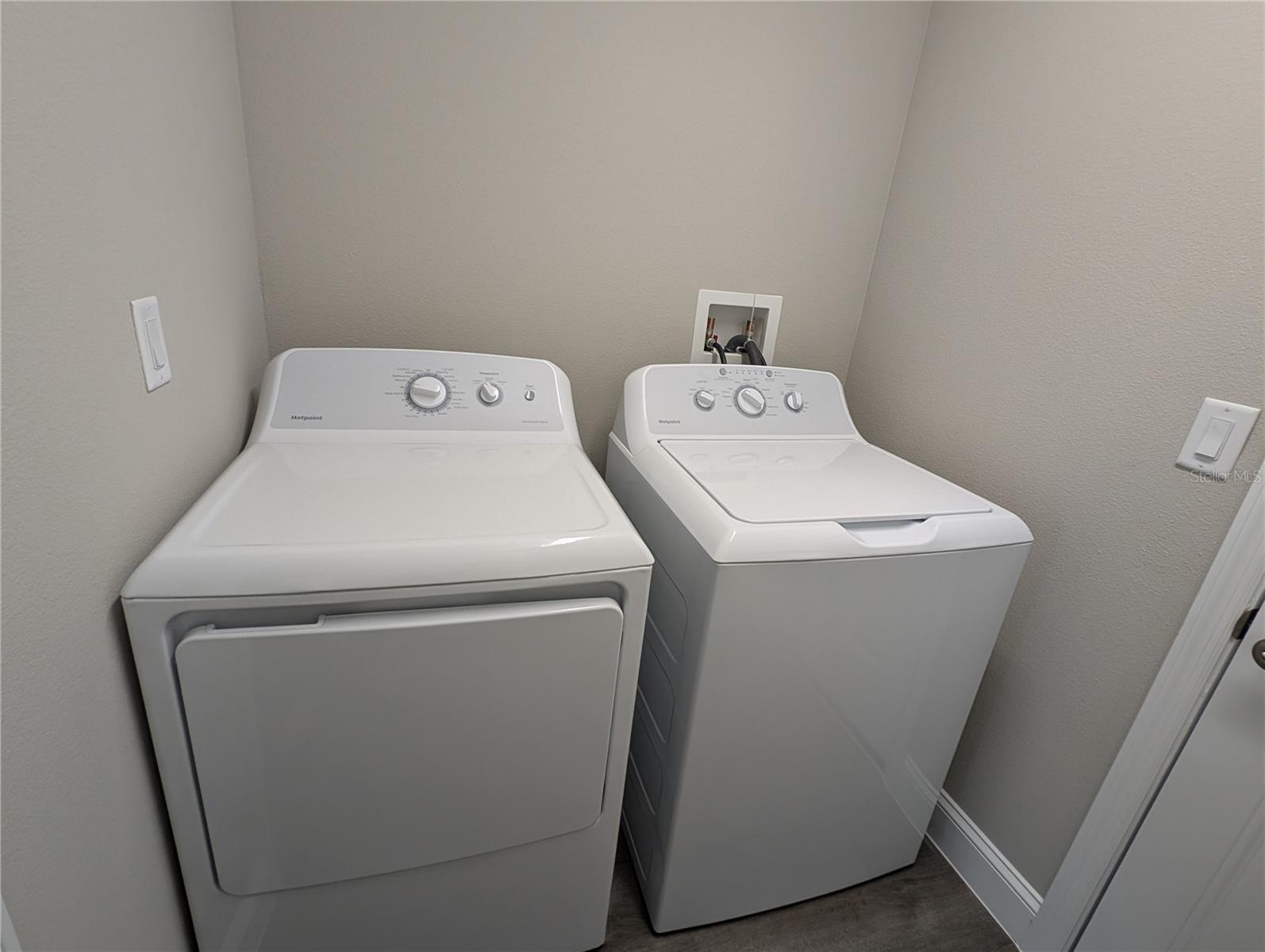 155 KROLL LN, LADY LAKE, FL, 32159