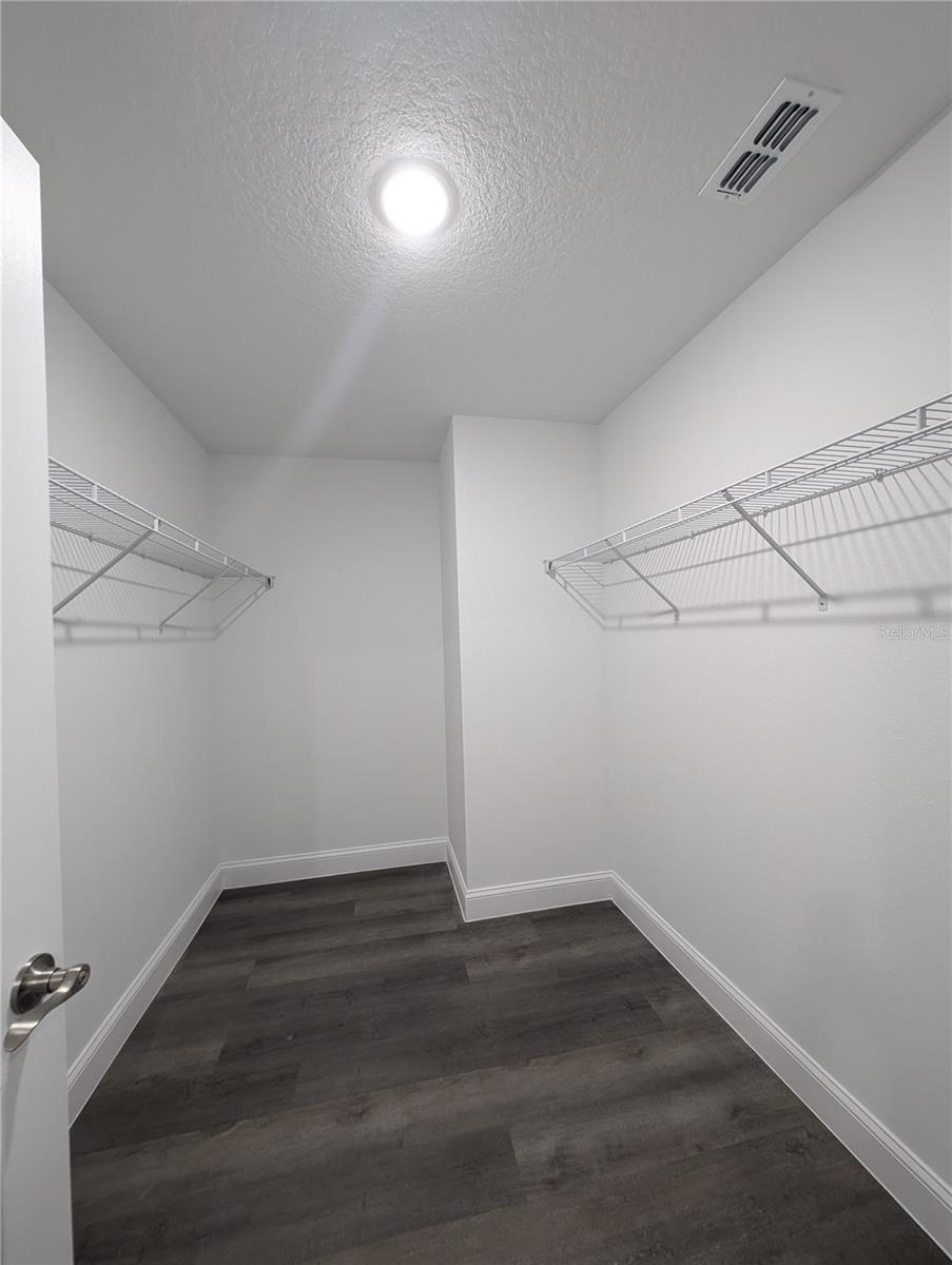 155 KROLL LN, LADY LAKE, FL, 32159