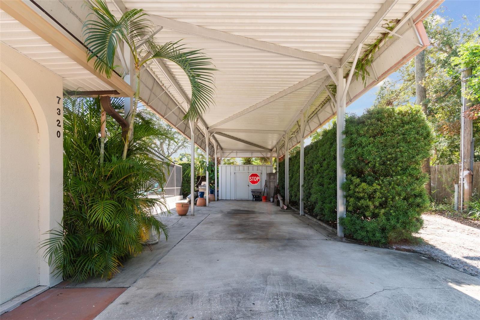 7320 BURLINGTON AVE N, ST PETERSBURG, FL, 33710