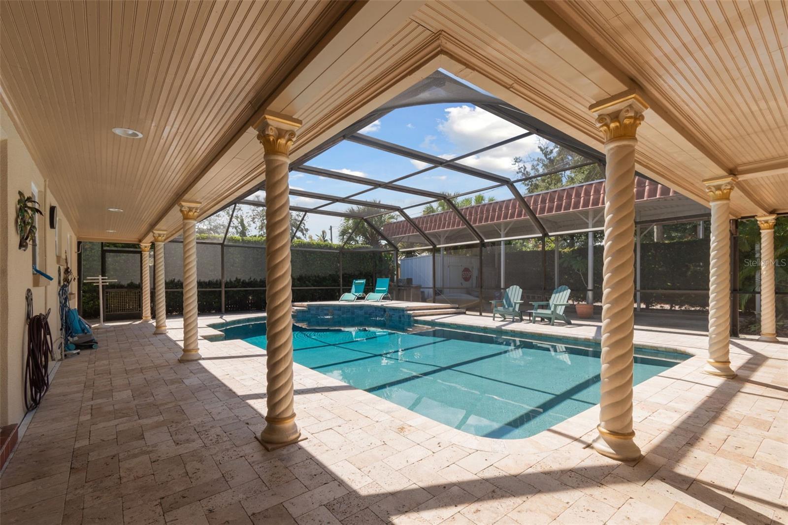 7320 BURLINGTON AVE N, ST PETERSBURG, FL, 33710