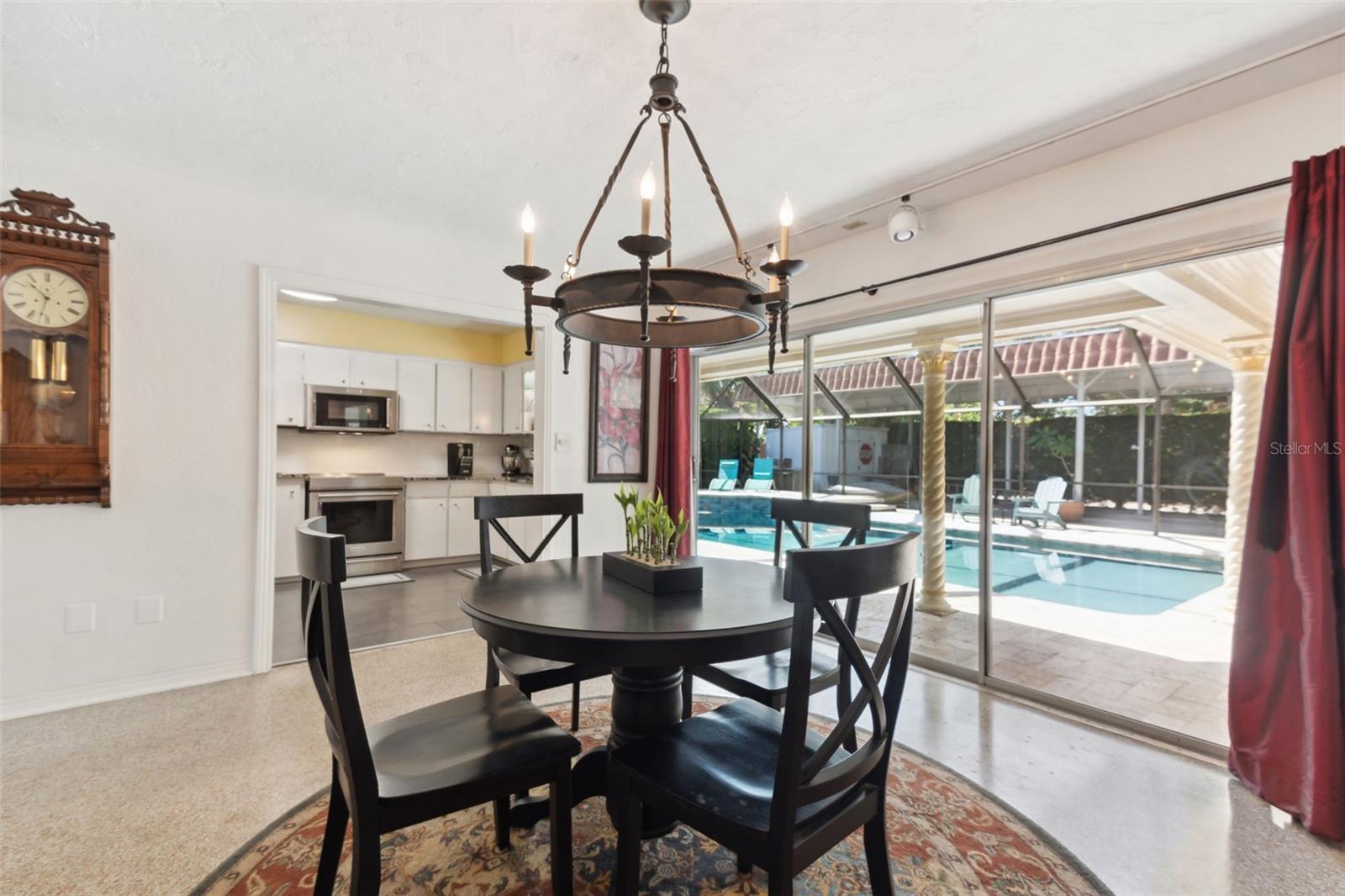 7320 BURLINGTON AVE N, ST PETERSBURG, FL, 33710