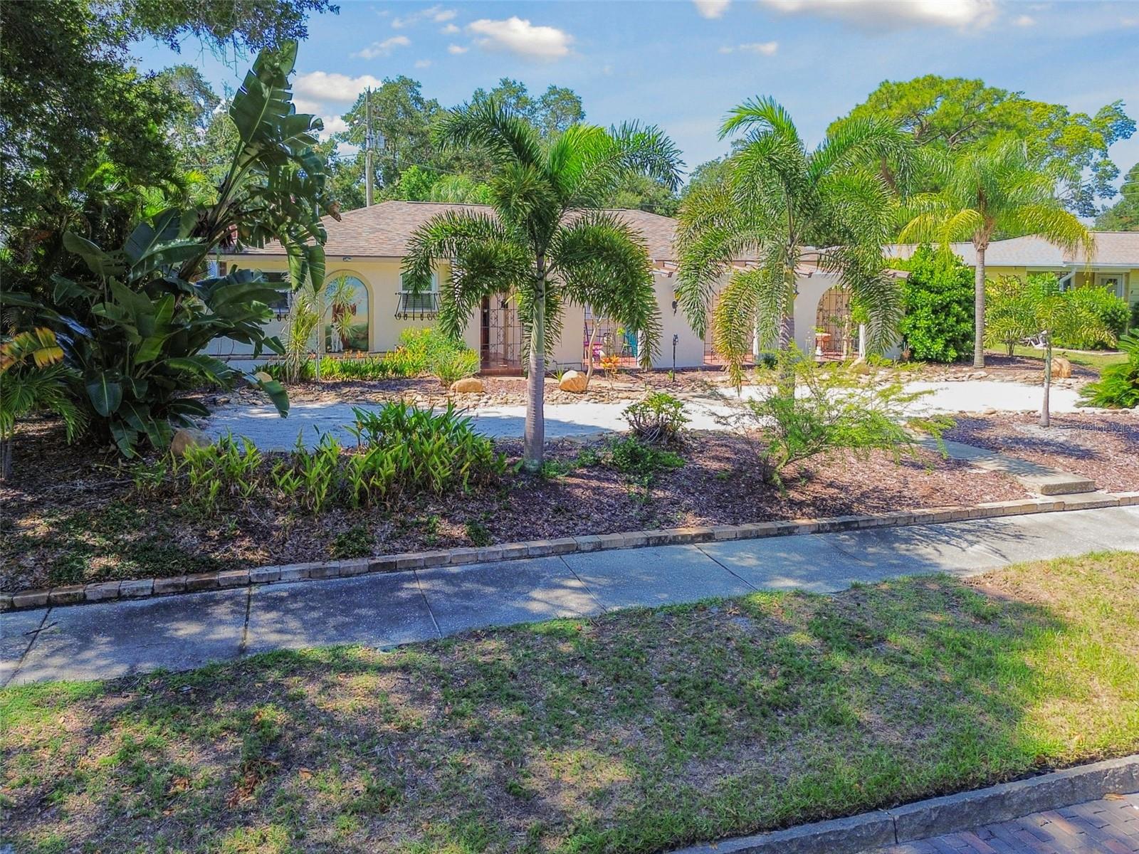 7320 BURLINGTON AVE N, ST PETERSBURG, FL, 33710