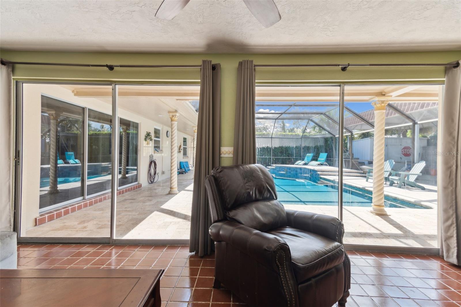 7320 BURLINGTON AVE N, ST PETERSBURG, FL, 33710