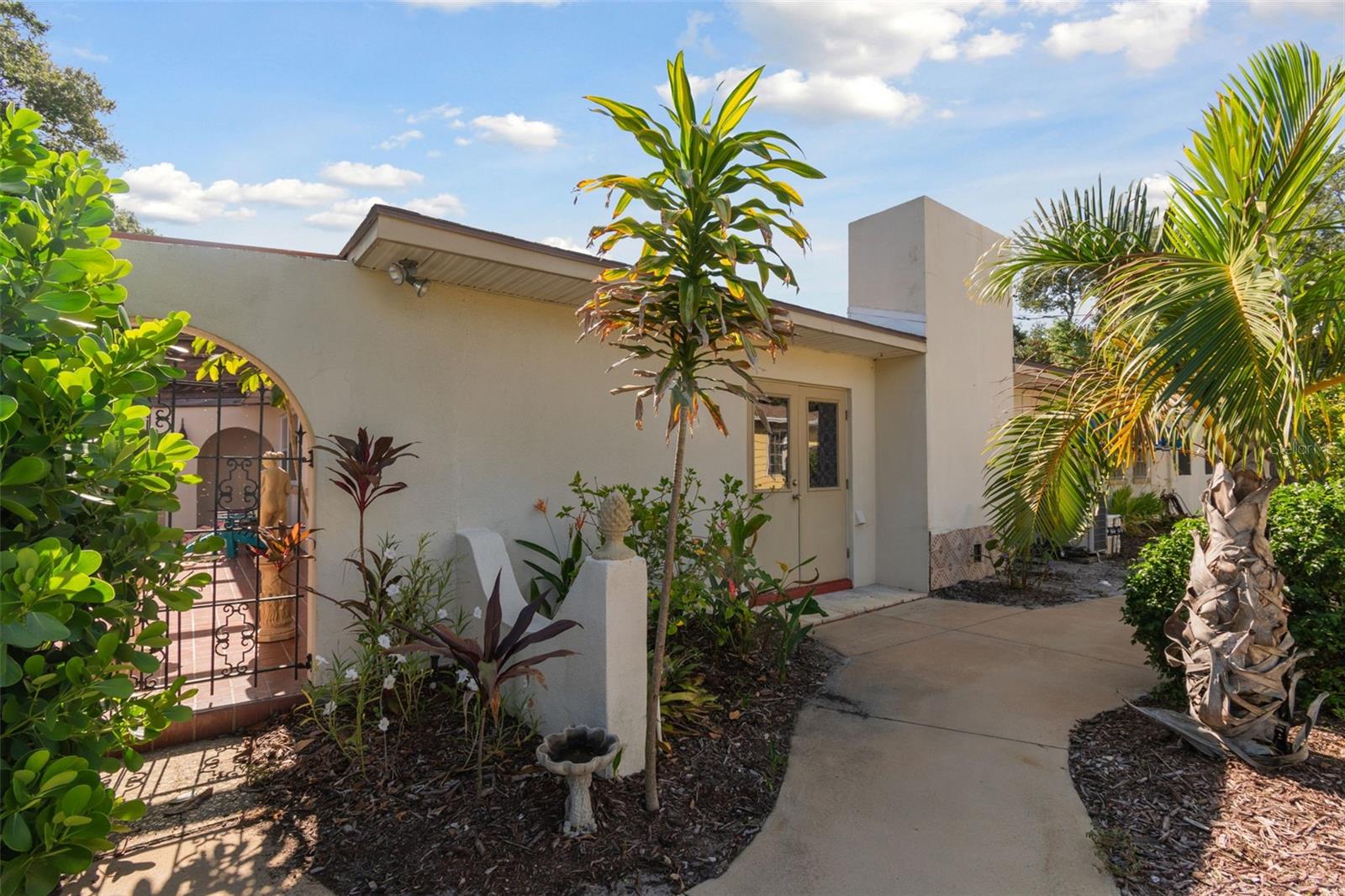7320 BURLINGTON AVE N, ST PETERSBURG, FL, 33710