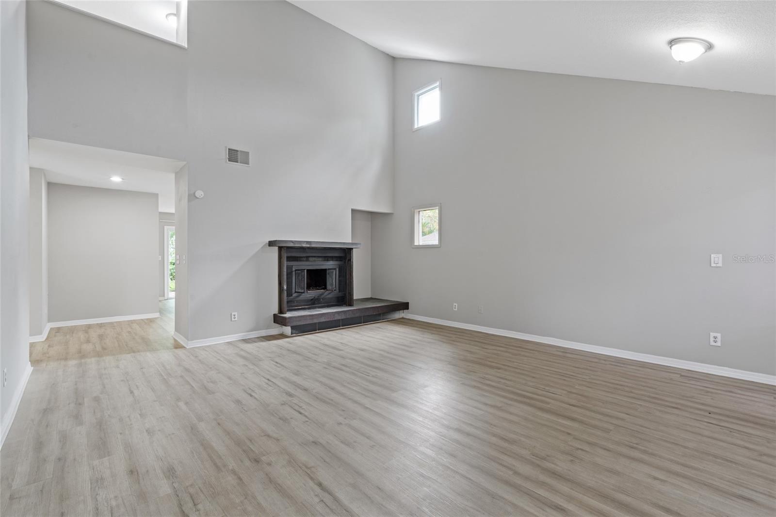 5841 BAY PINES LAKES BLVD, ST PETERSBURG, FL, 33708