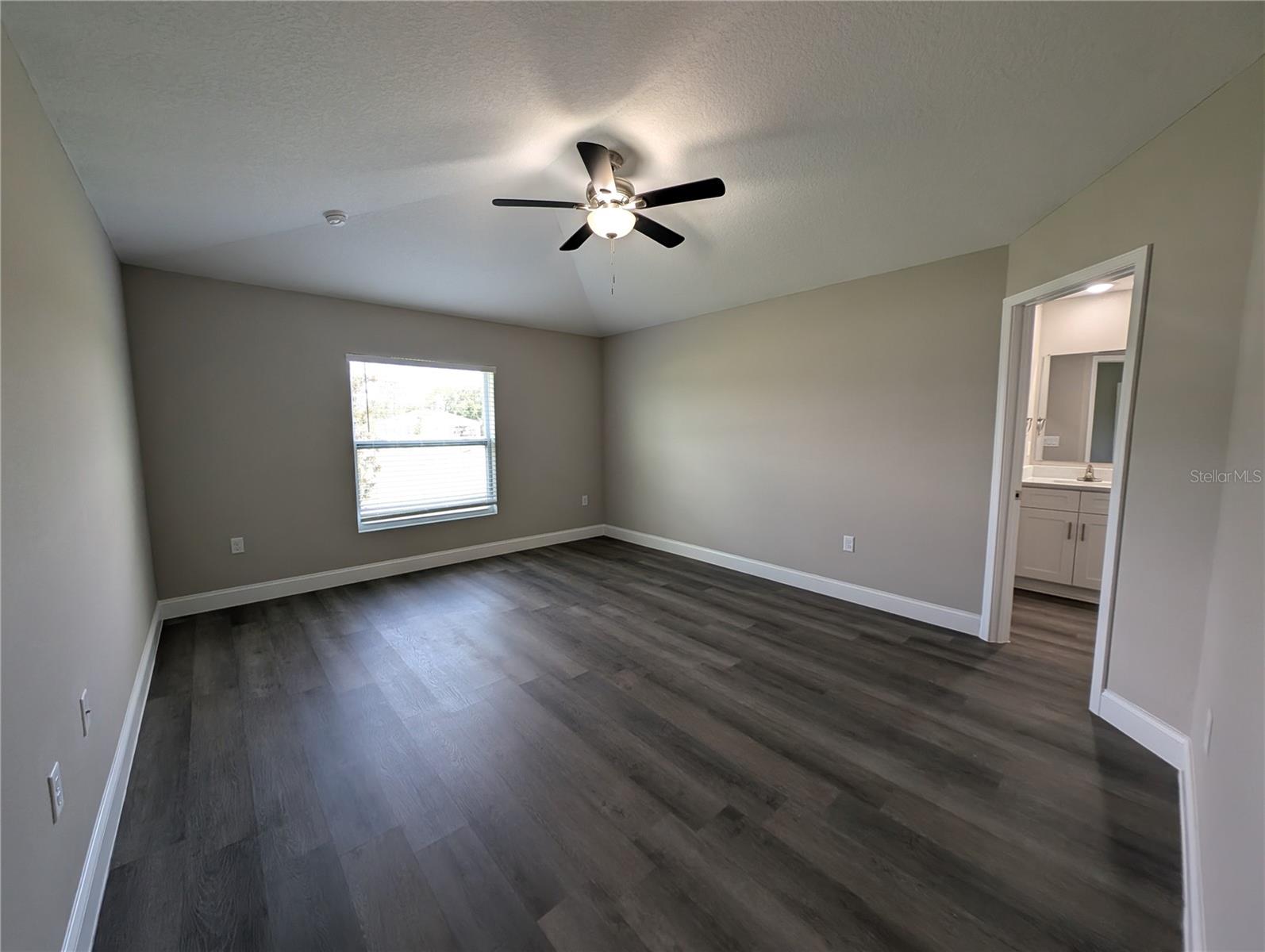 171 KROLL LN, LADY LAKE, FL, 32159