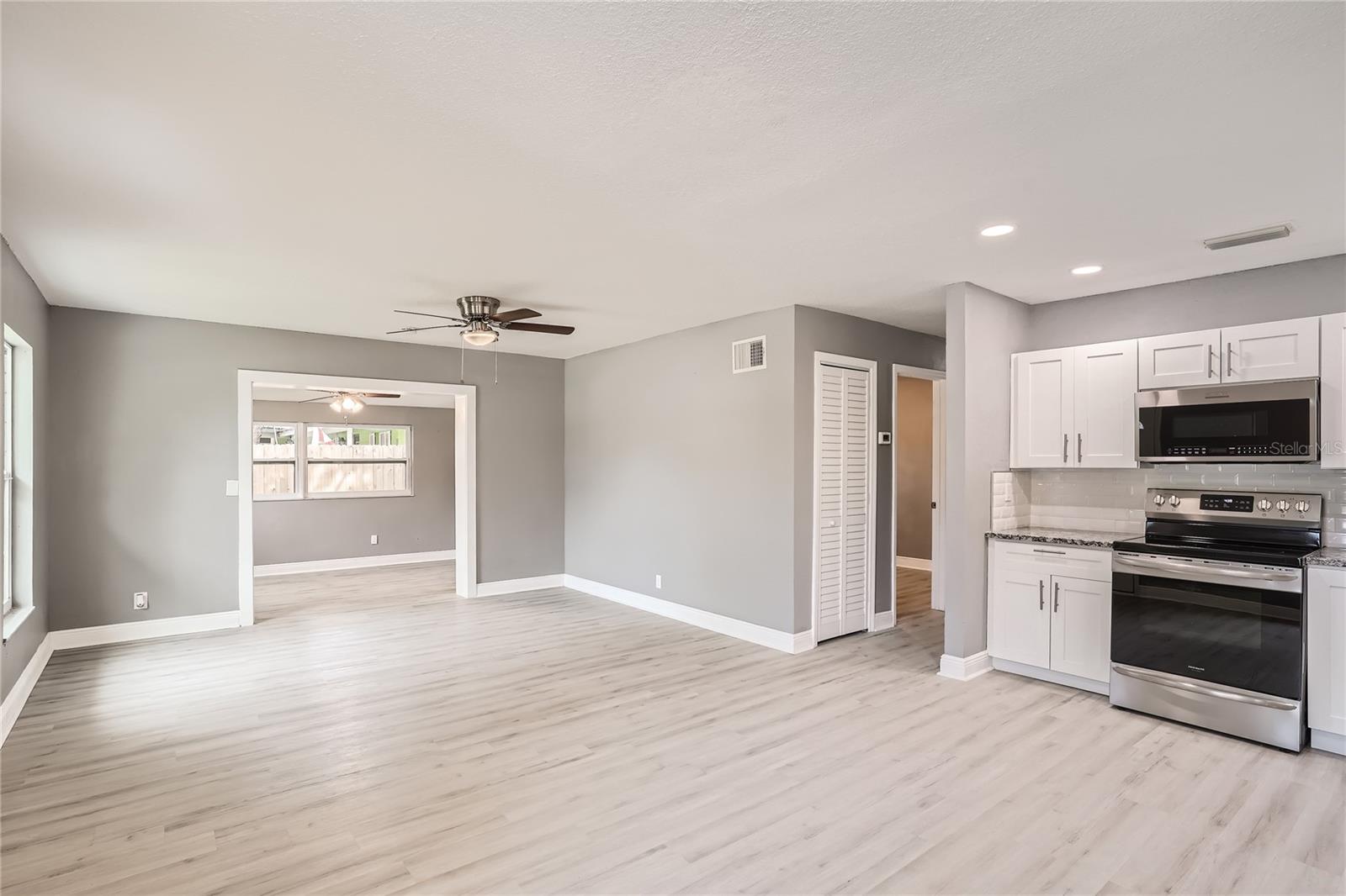 4420 W VARN AVE, TAMPA, FL, 33616