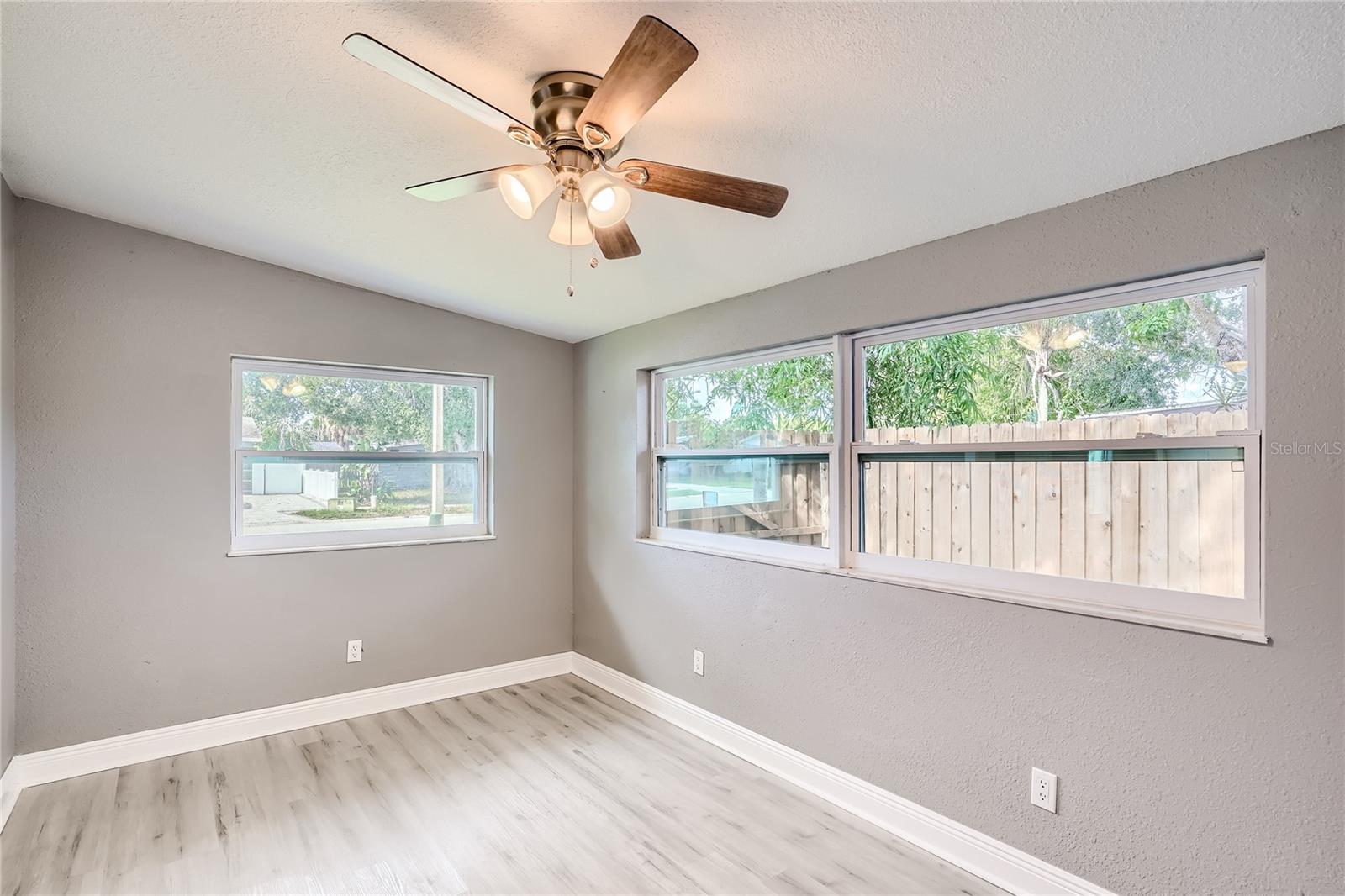 4420 W VARN AVE, TAMPA, FL, 33616