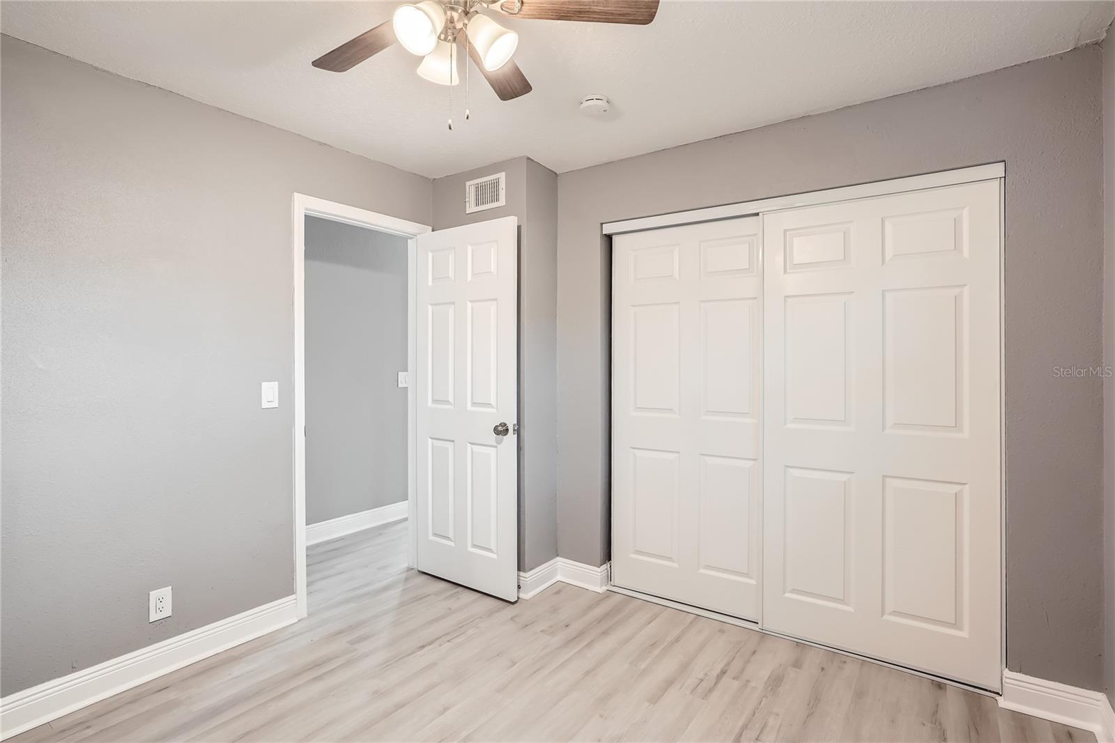 4420 W VARN AVE, TAMPA, FL, 33616