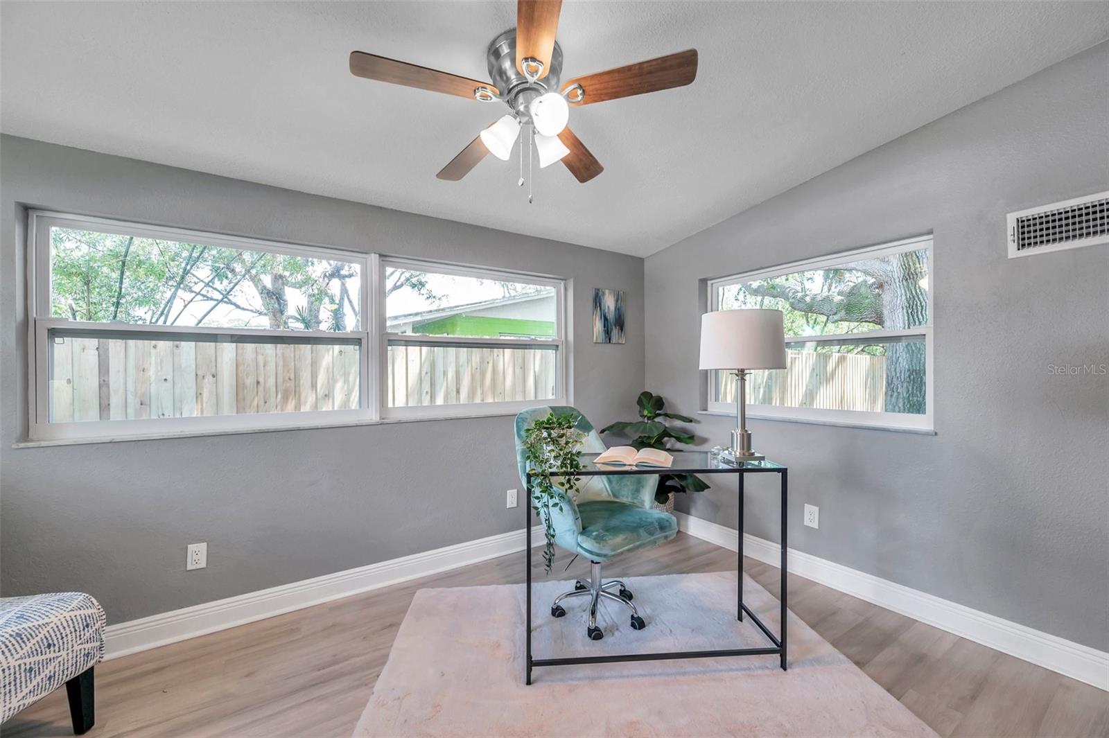 4420 W VARN AVE, TAMPA, FL, 33616