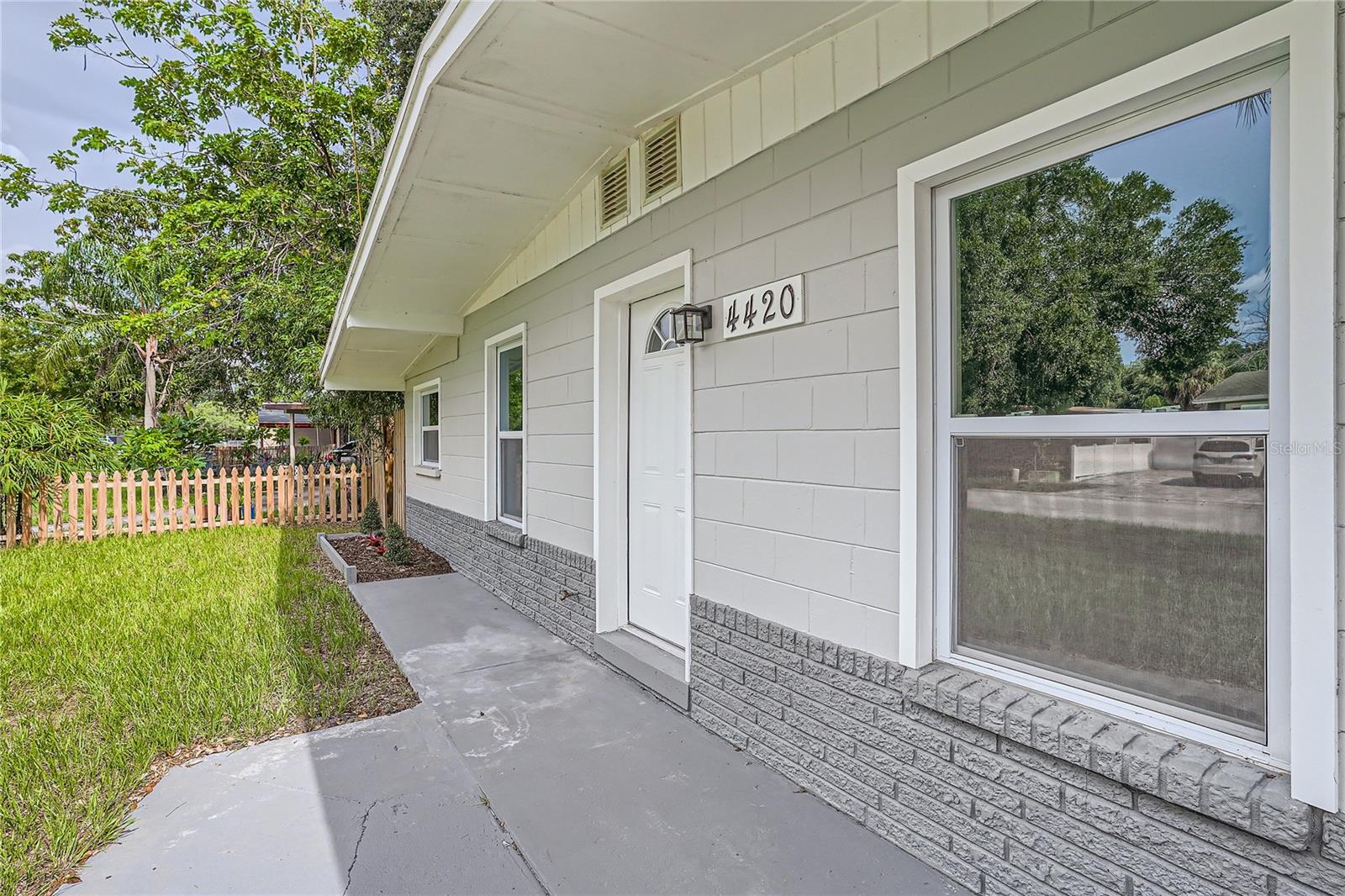 4420 W VARN AVE, TAMPA, FL, 33616