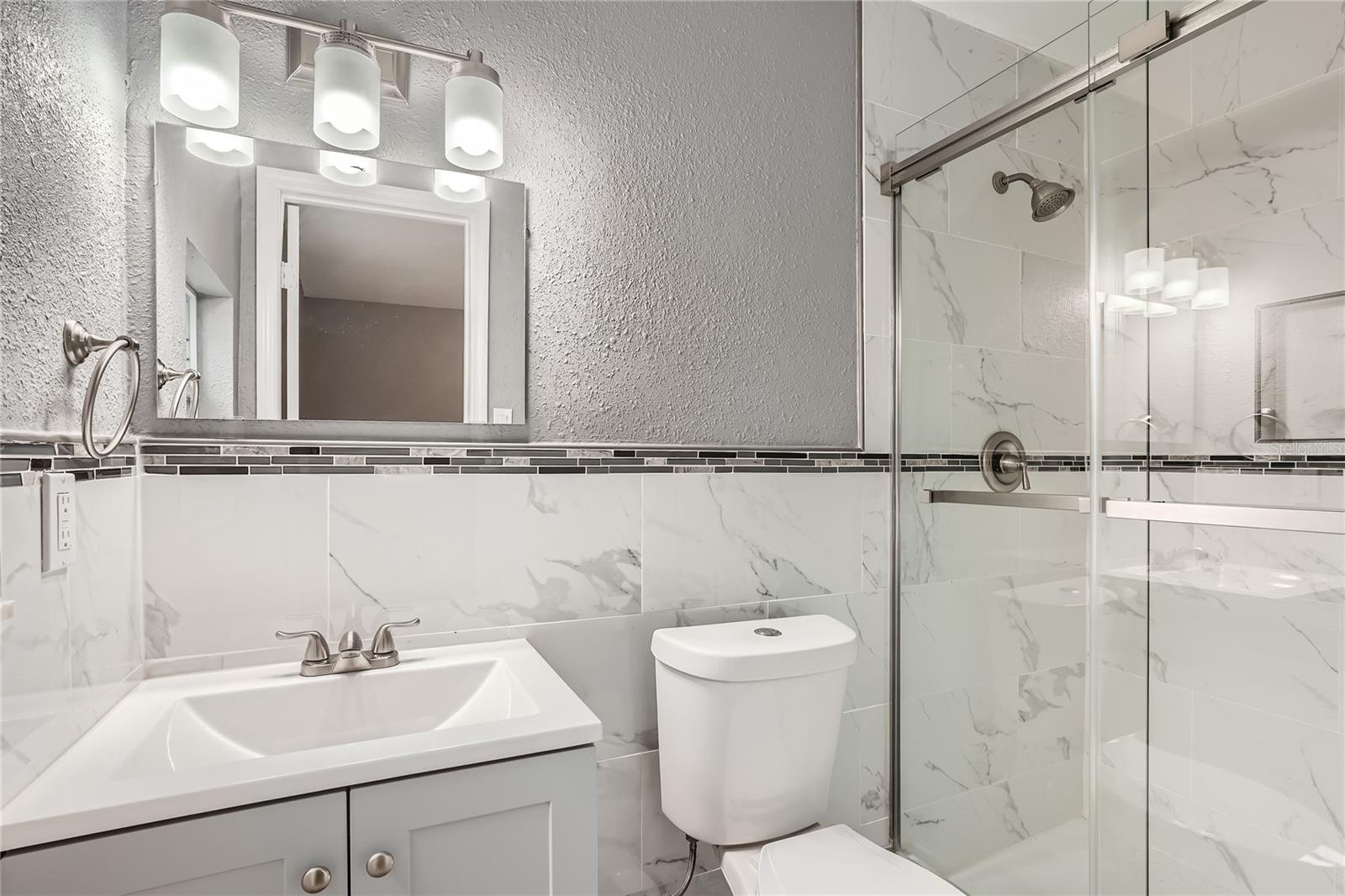 4420 W VARN AVE, TAMPA, FL, 33616