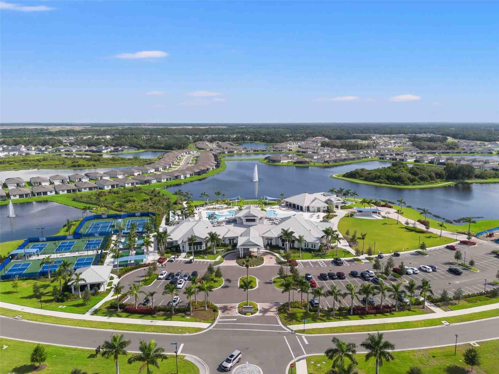 8514 COASTAL PALMS GLN, PARRISH, FL, 34219